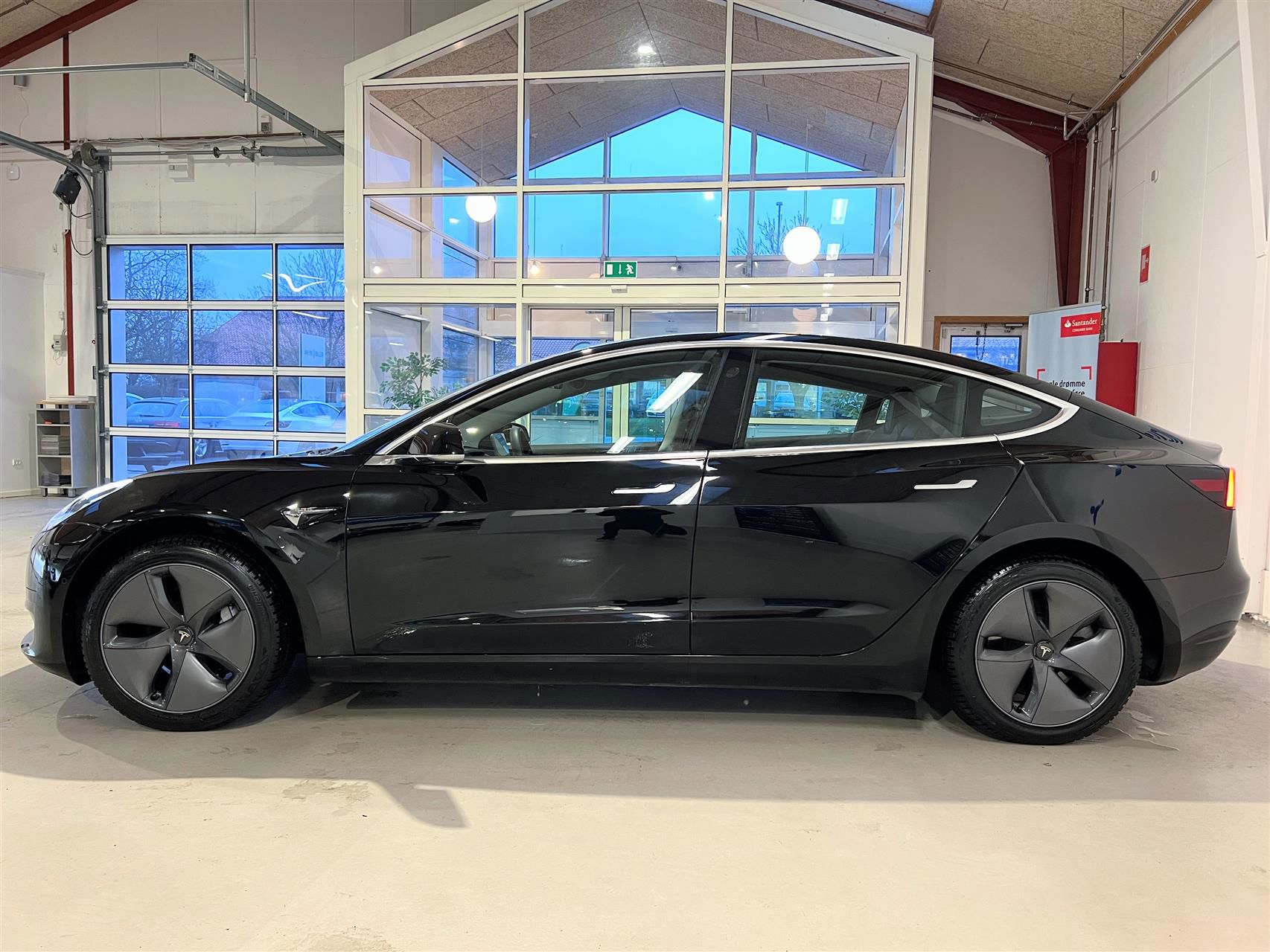 Billede af Tesla Model 3 EL Standard Range Plus 306HK Aut.