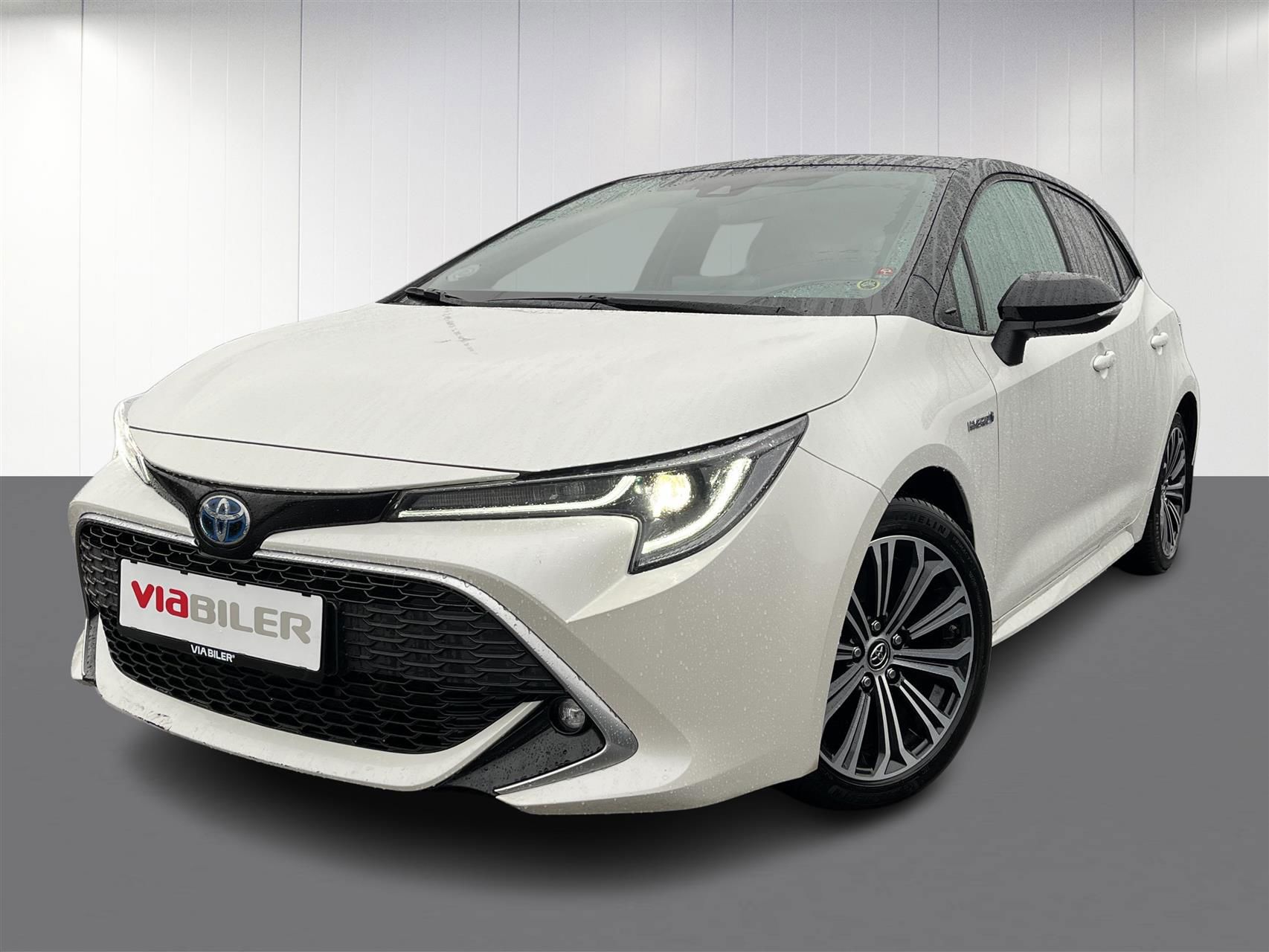 Billede af Toyota Corolla 2,0 Hybrid H3 Premium E-CVT 180HK 5d 6g Aut.