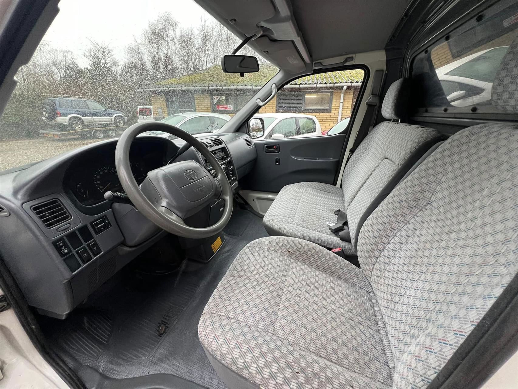 Billede af Toyota HiAce 2,5 aut. 102HK Van