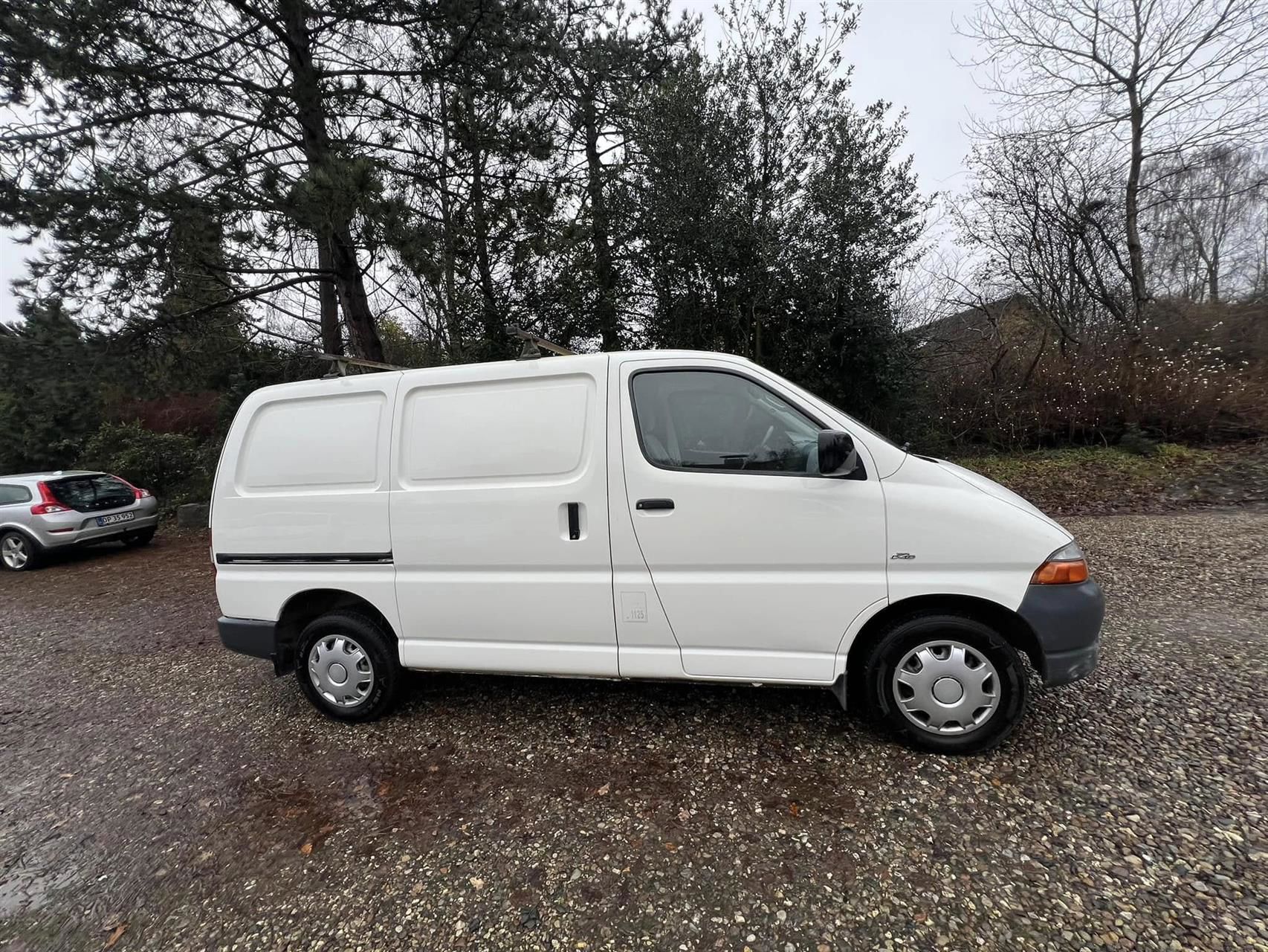 Billede af Toyota HiAce 2,5 aut. 102HK Van