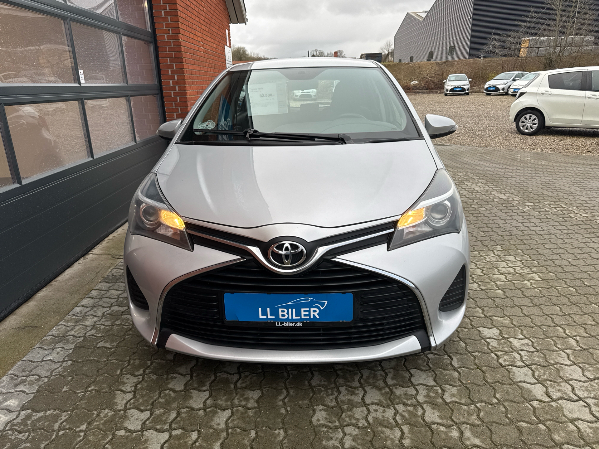 Billede af Toyota Yaris 1,3 VVT-I T2 100HK 5d 6g