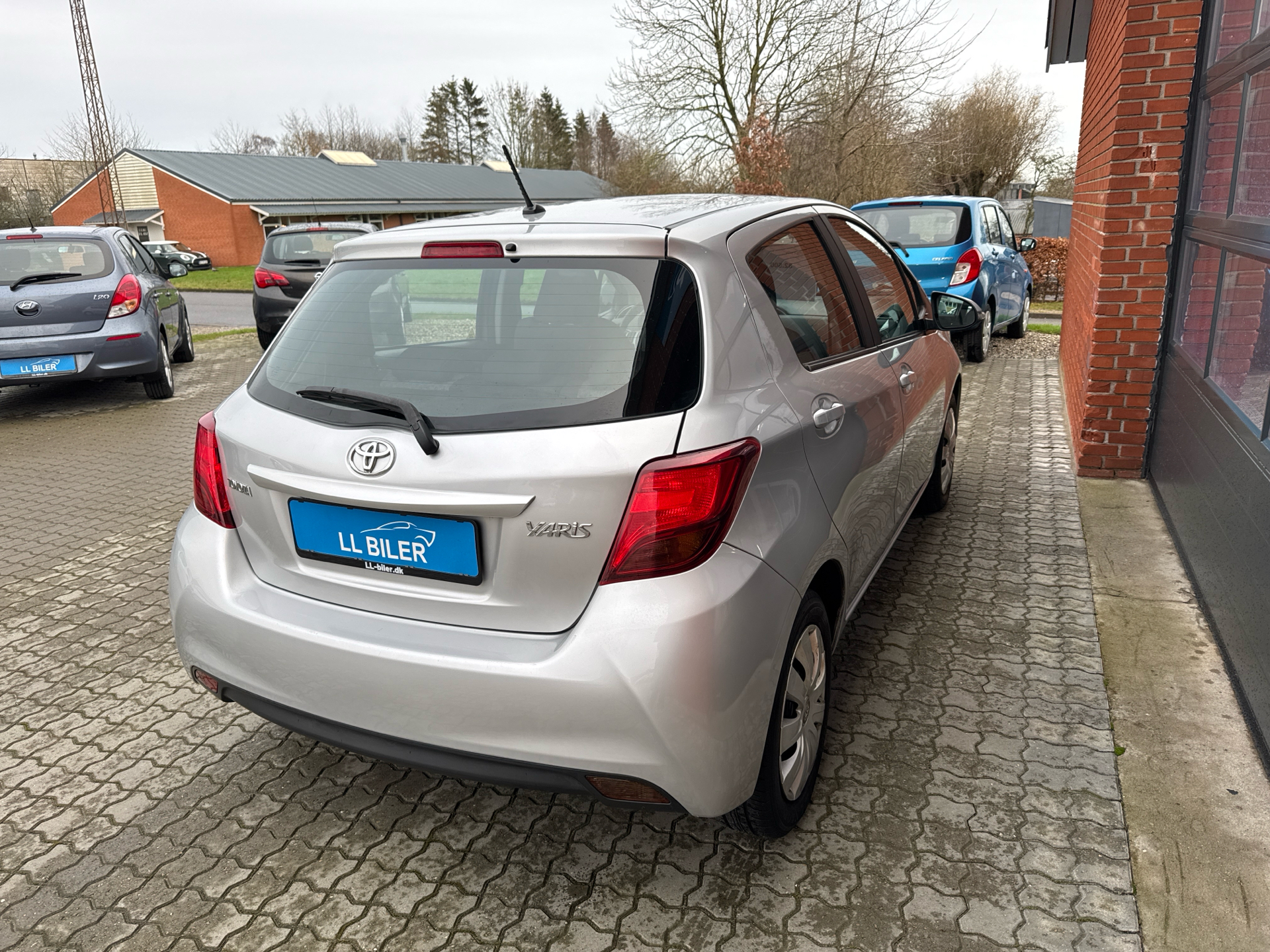 Billede af Toyota Yaris 1,3 VVT-I T2 100HK 5d 6g