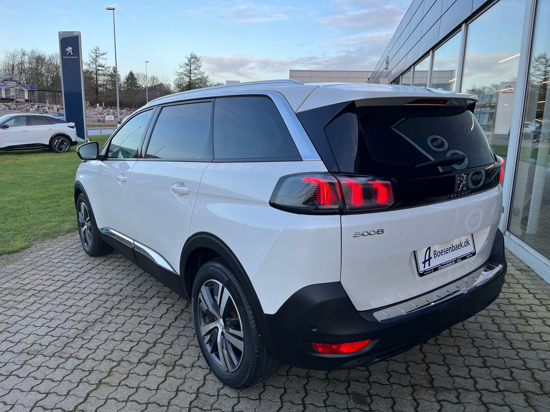 Billede af Peugeot 5008 1,5 BlueHDi Allure Pack EAT8 130HK 5d 8g Aut.