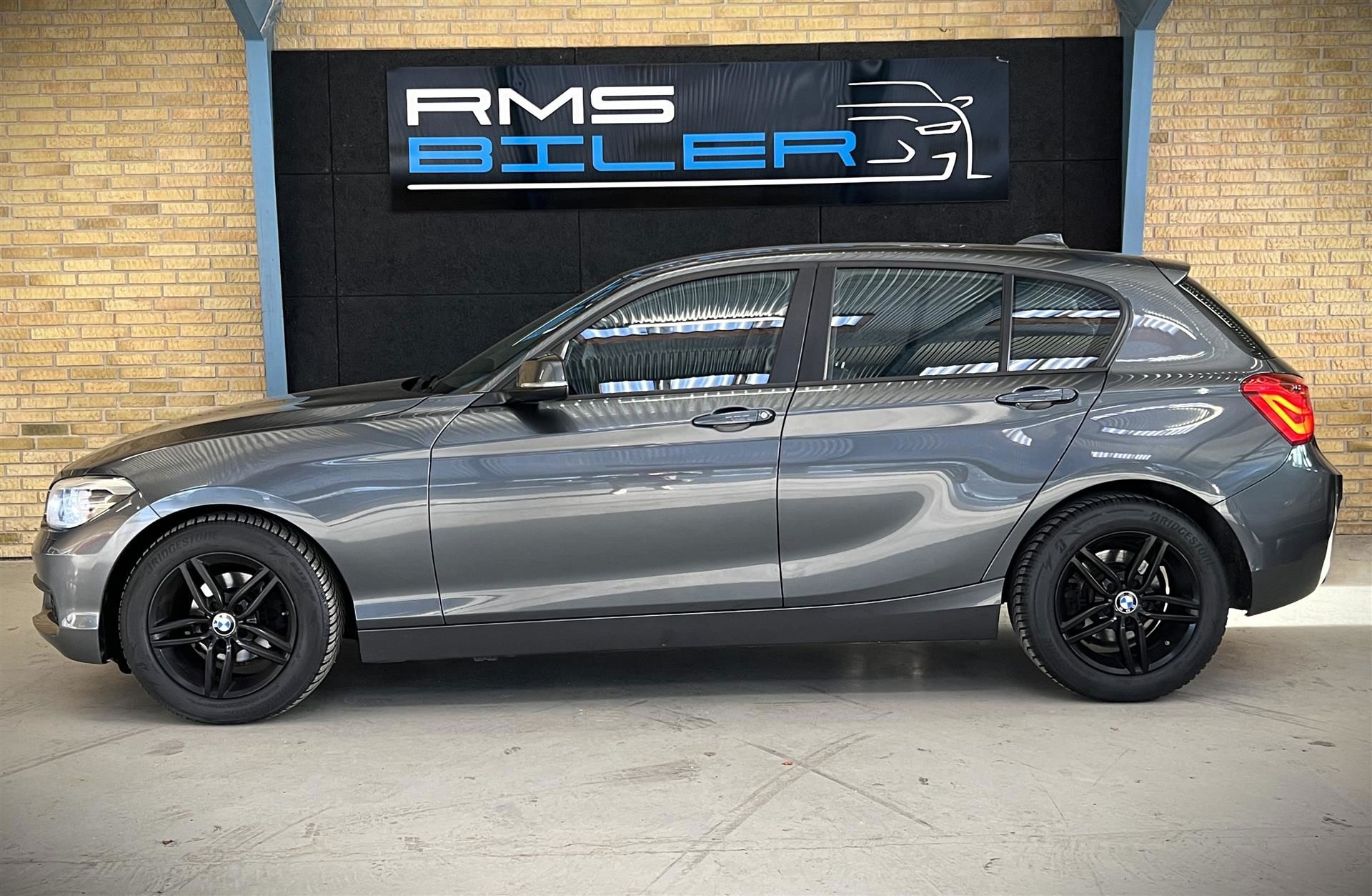 Billede af BMW 118d 2,0 D Advantage 150HK 5d Aut. 