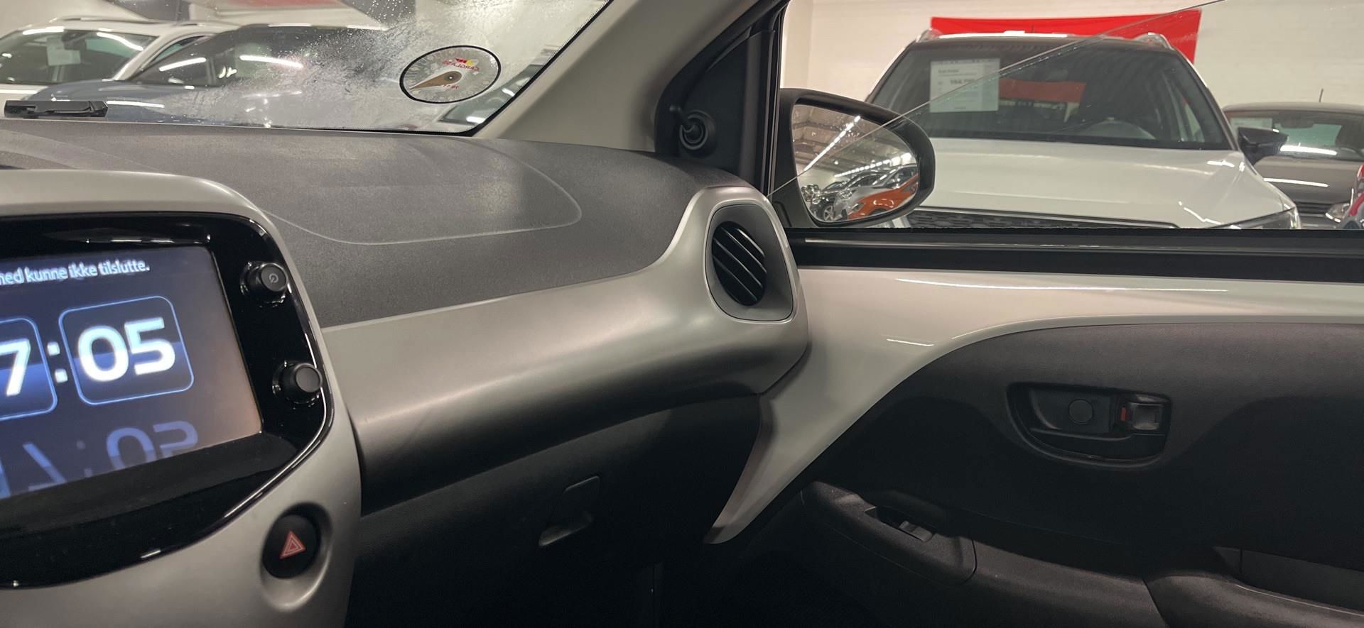 Billede af Citroën C1 1,2 PureTech Feel Complet 82HK 5d