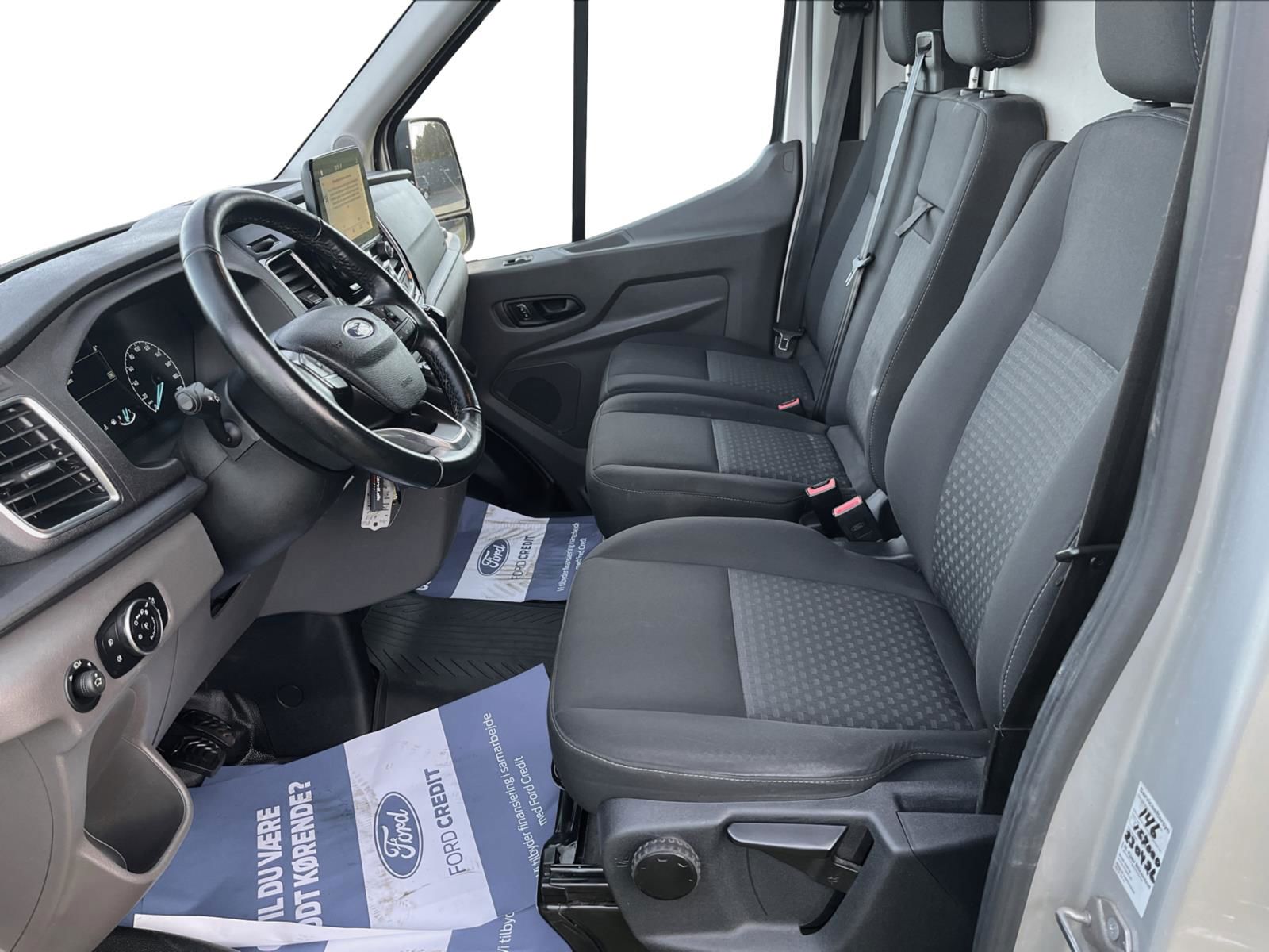 Billede af Ford Transit 350 L2H2 2,0 TDCi Limited 185HK Van 6g