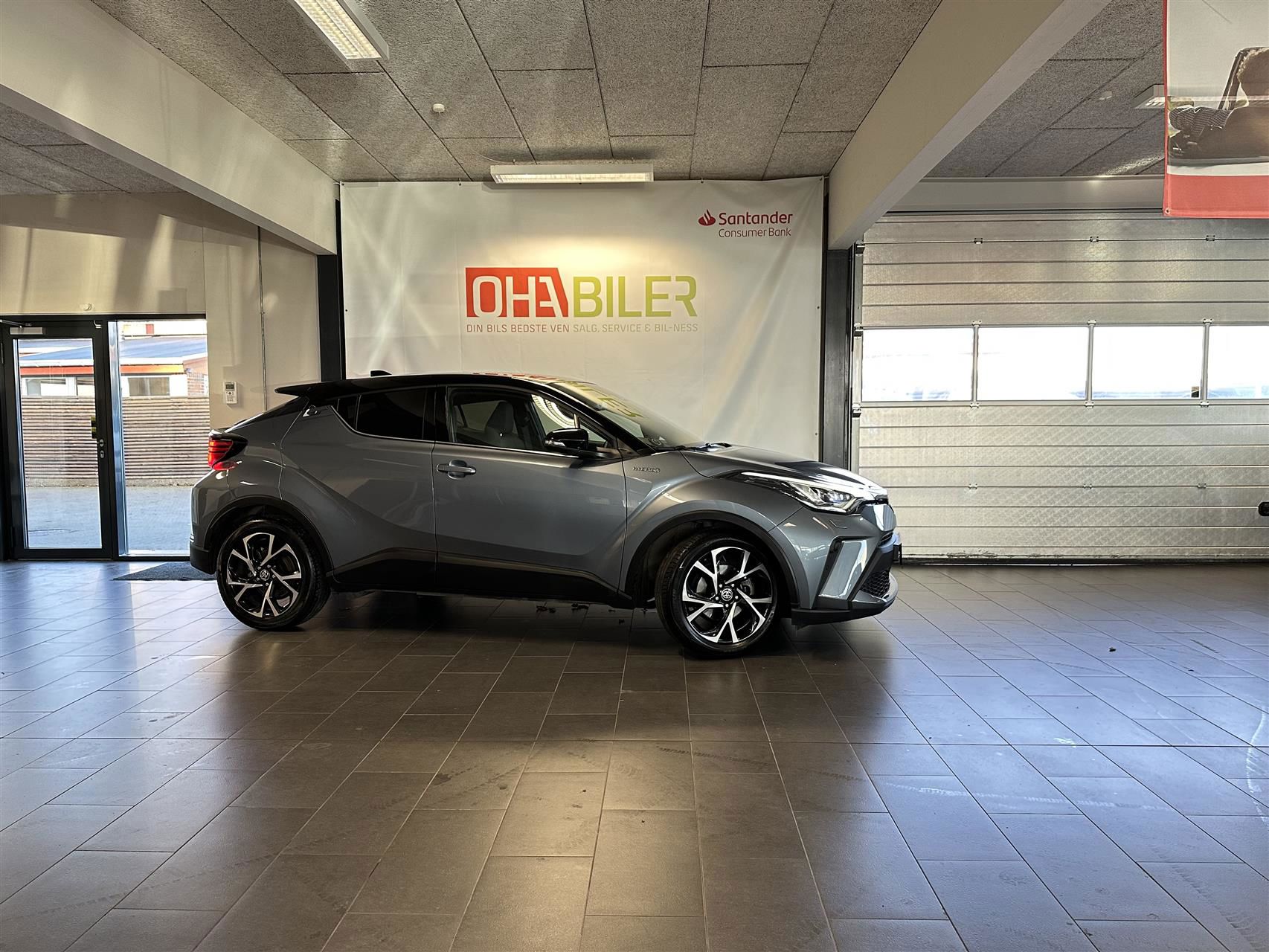 Billede af Toyota C-HR 1,8 Hybrid C-LUB Premium Multidrive S 122HK 5d Aut.