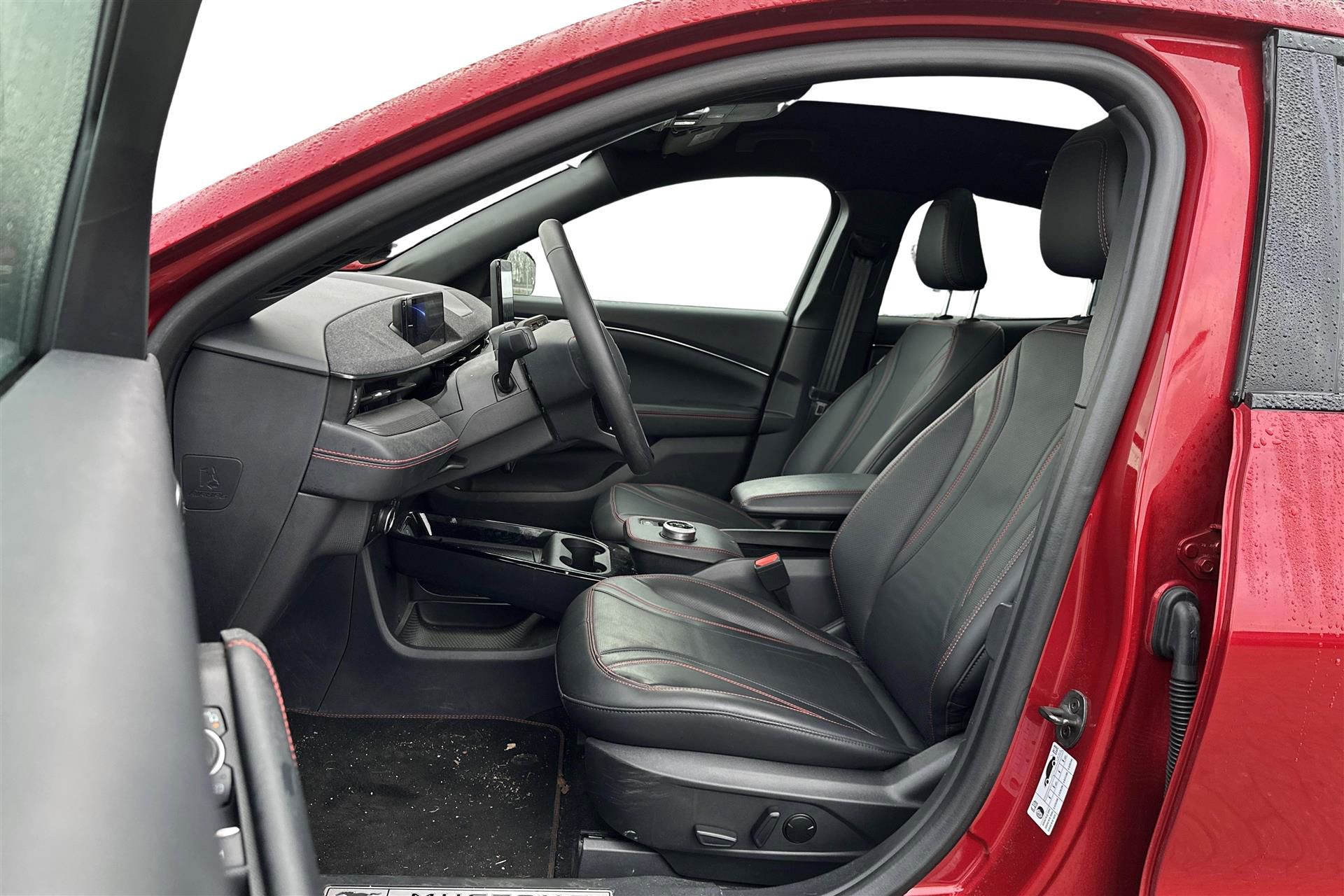 Billede af Ford Mustang Mach-E EL SR Premium AWD 269HK 5d Aut.