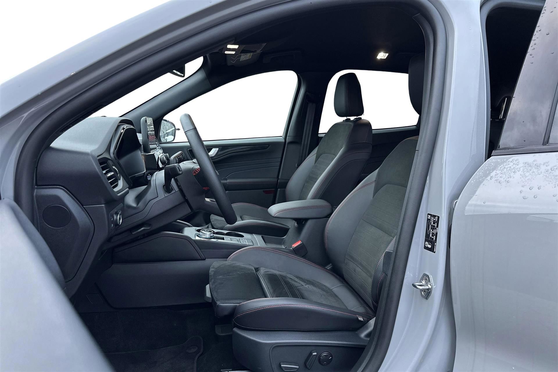 Billede af Ford Kuga 2,5 Plugin-hybrid Graphite Tech CVT 225HK 5d Trinl. Gear