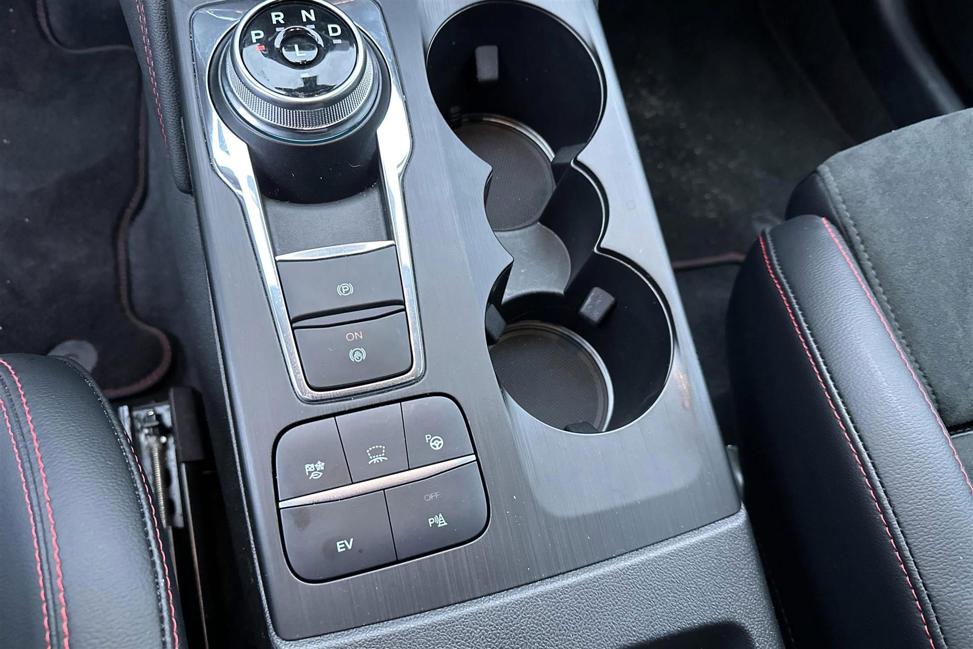 Billede af Ford Kuga 2,5 Plugin-hybrid Graphite Tech CVT 225HK 5d Trinl. Gear