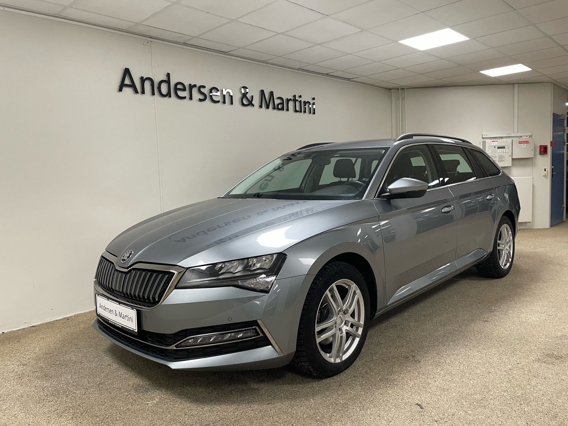 Billede af Skoda Superb Combi 1,4 TSI  Plugin-hybrid iV DSG 218HK Stc 6g Aut.