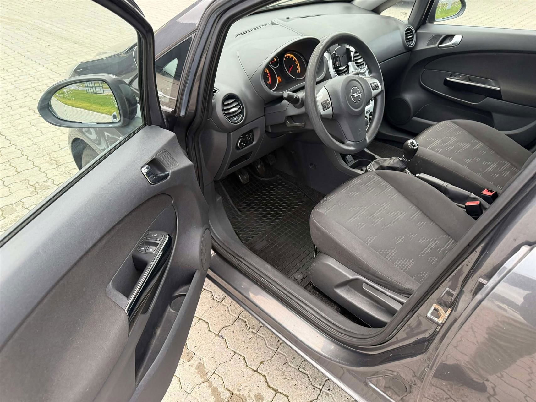 Billede af Opel Corsa 1,0 Twinport Edition 100 65HK 5d