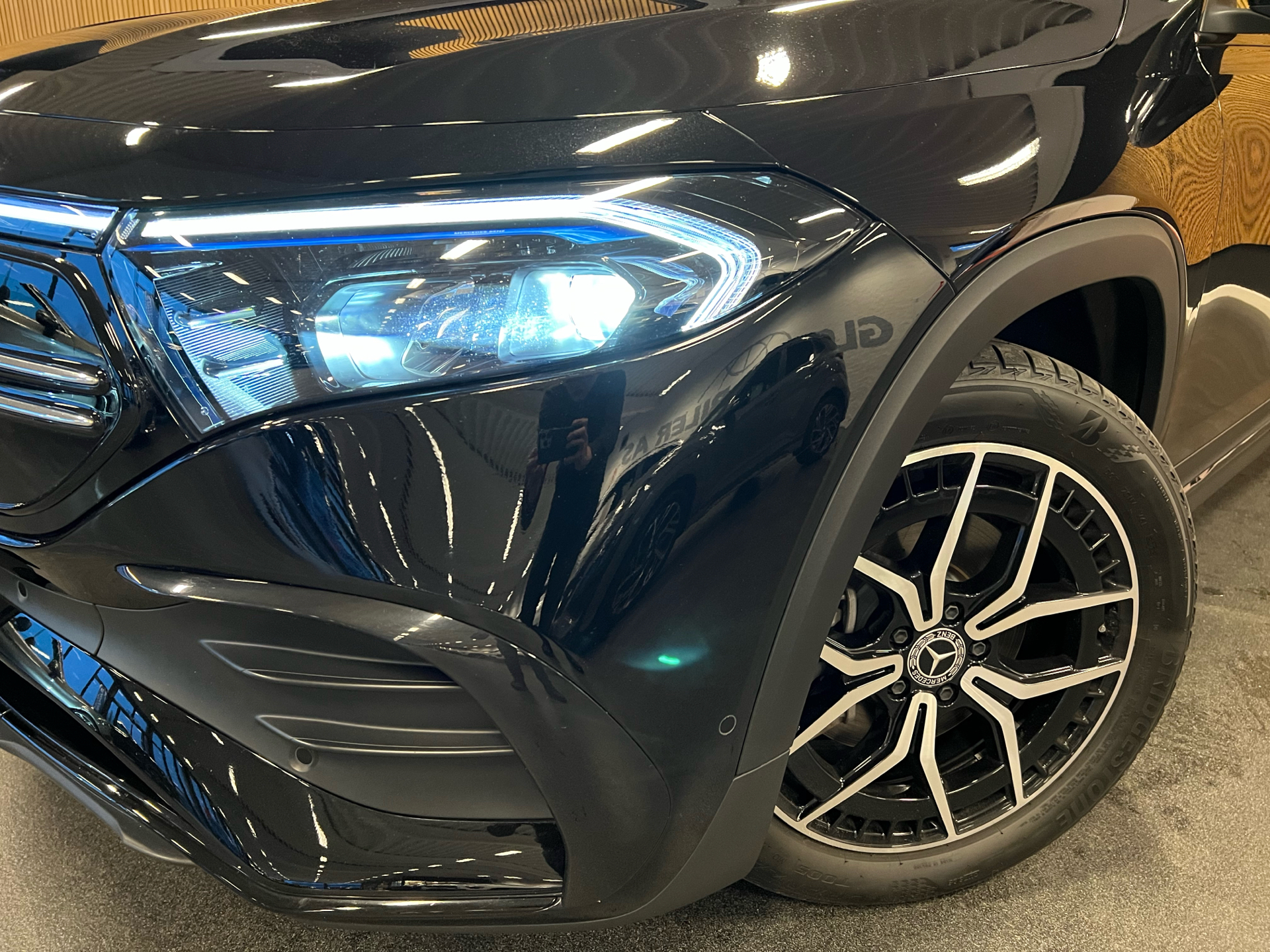 Billede af Mercedes-Benz EQB 250 EL AMG Line 7 sæder 190HK 5d Aut.