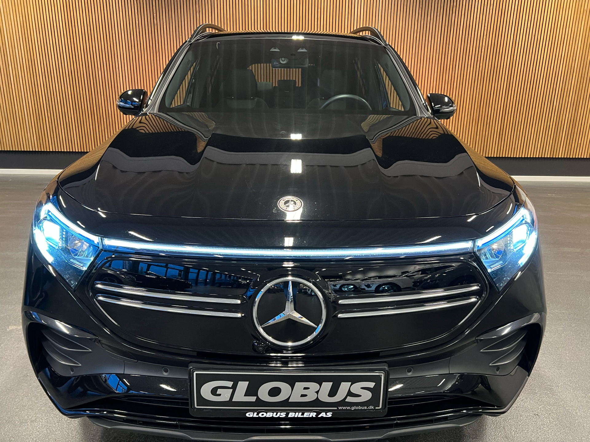Billede af Mercedes-Benz EQB 250 EL AMG Line 7 sæder 190HK 5d Aut.