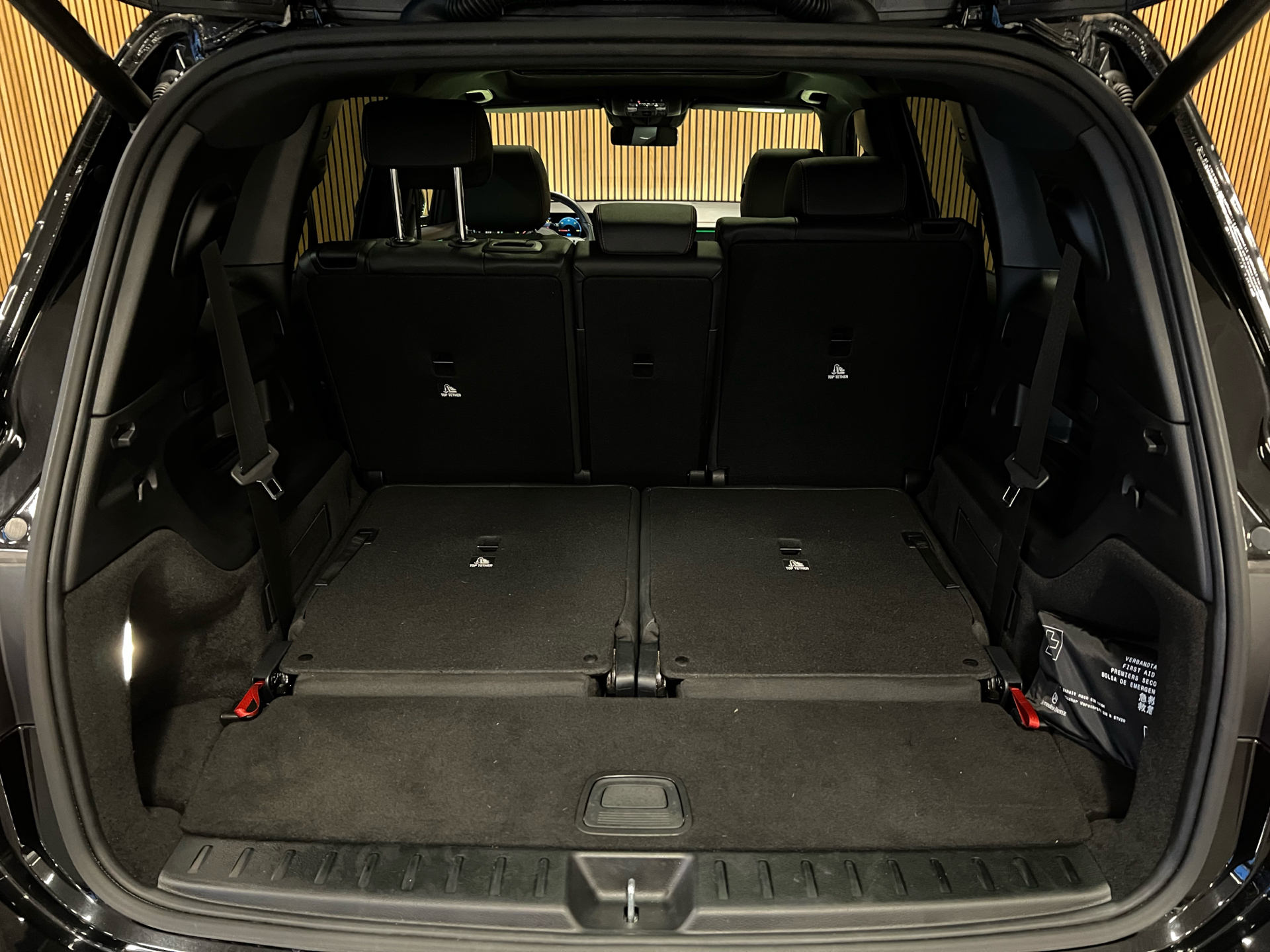 Billede af Mercedes-Benz EQB 250 EL AMG Line 7 sæder 190HK 5d Aut.