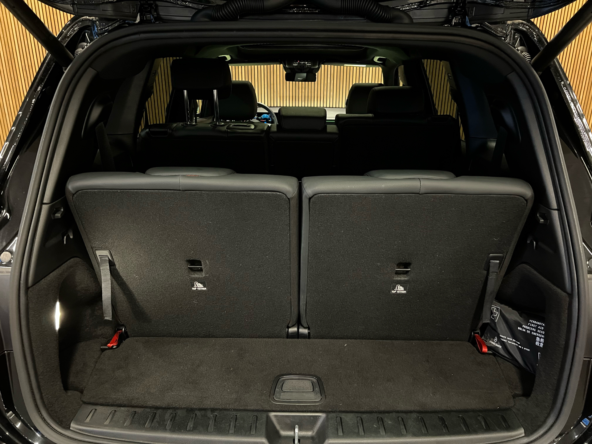 Billede af Mercedes-Benz EQB 250 EL AMG Line 7 sæder 190HK 5d Aut.
