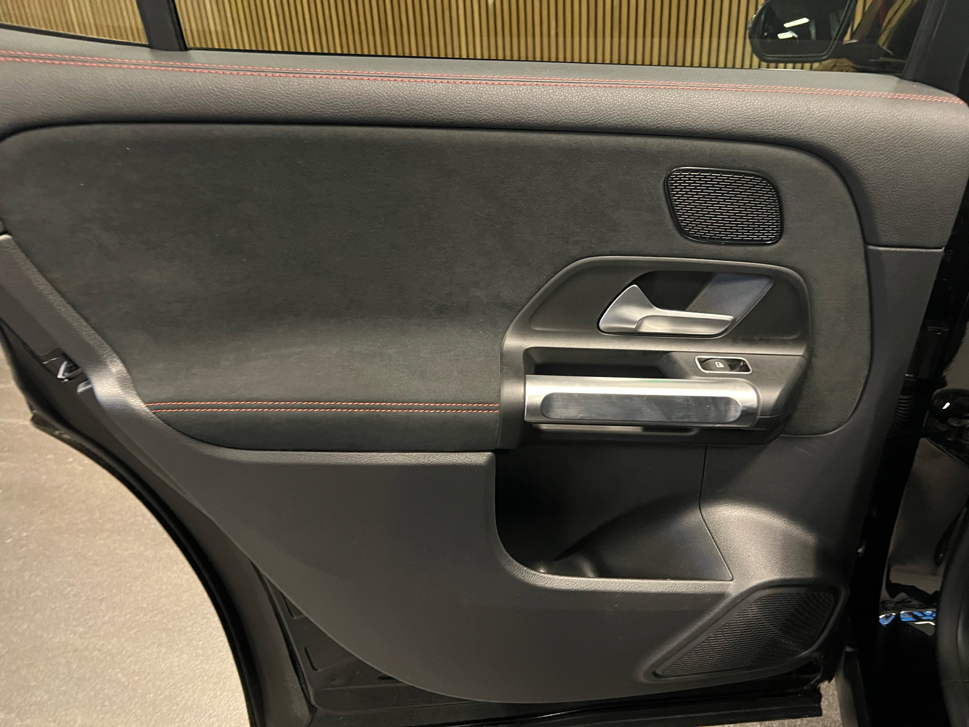 Billede af Mercedes-Benz EQB 250 EL AMG Line 7 sæder 190HK 5d Aut.