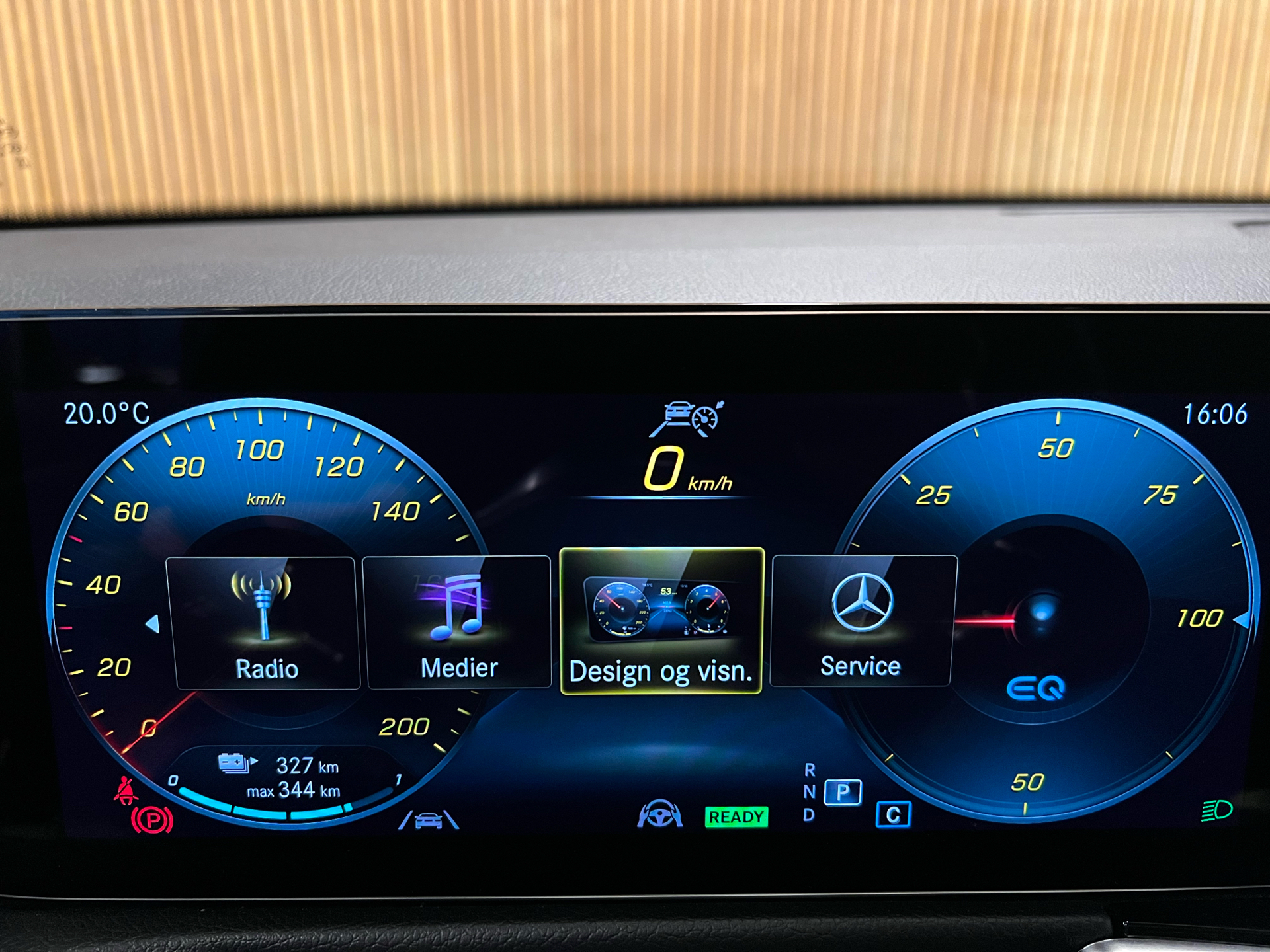 Billede af Mercedes-Benz EQB 250 EL AMG Line 7 sæder 190HK 5d Aut.