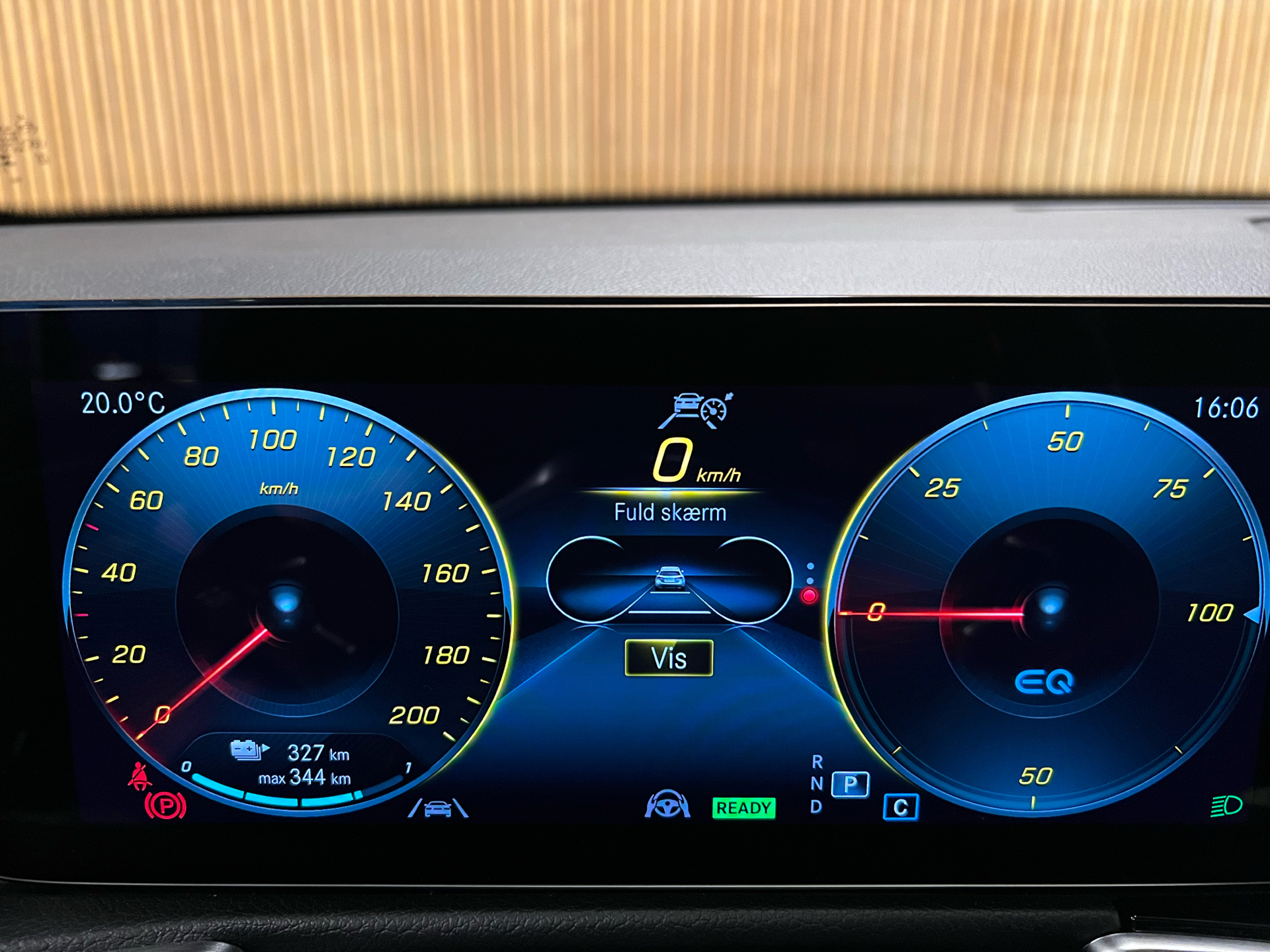 Billede af Mercedes-Benz EQB 250 EL AMG Line 7 sæder 190HK 5d Aut.
