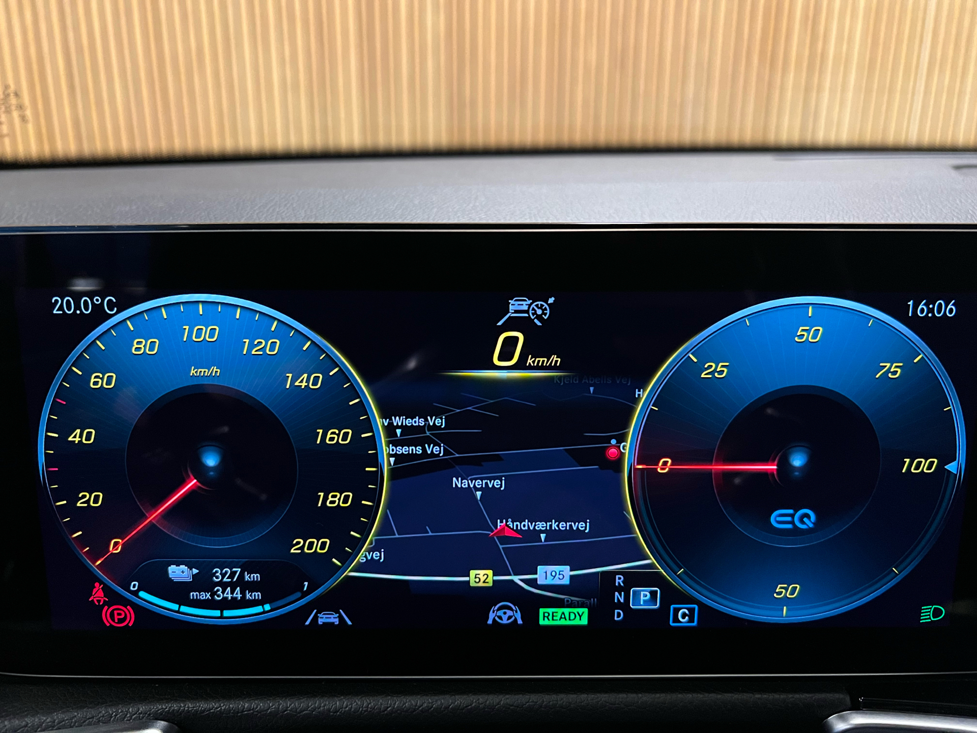 Billede af Mercedes-Benz EQB 250 EL AMG Line 7 sæder 190HK 5d Aut.