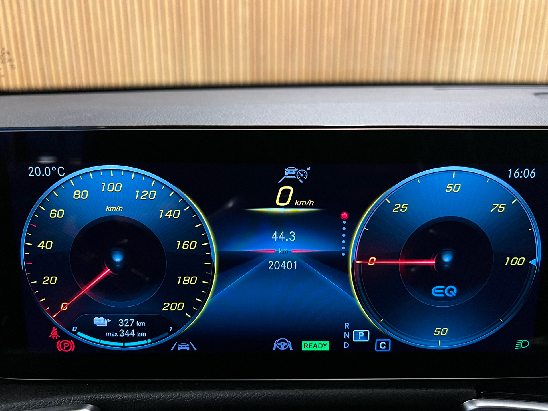 Billede af Mercedes-Benz EQB 250 EL AMG Line 7 sæder 190HK 5d Aut.