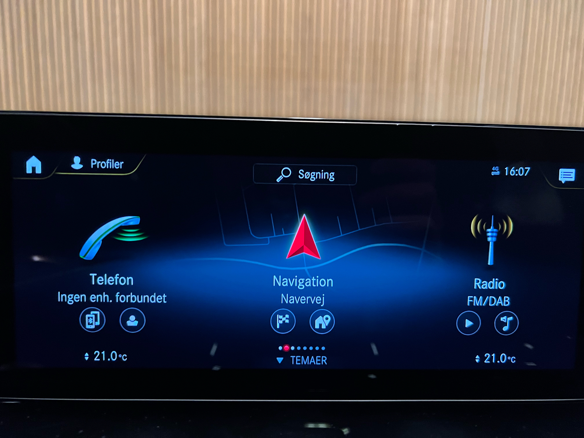 Billede af Mercedes-Benz EQB 250 EL AMG Line 7 sæder 190HK 5d Aut.