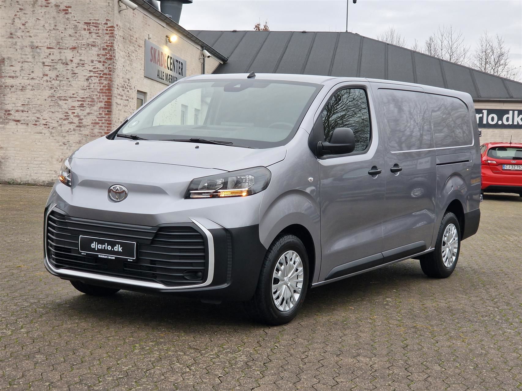 Billede af Toyota Proace Long 2,0 D Comfort Master To skydedør adskill SmartCargo 144HK Van 8g Aut.