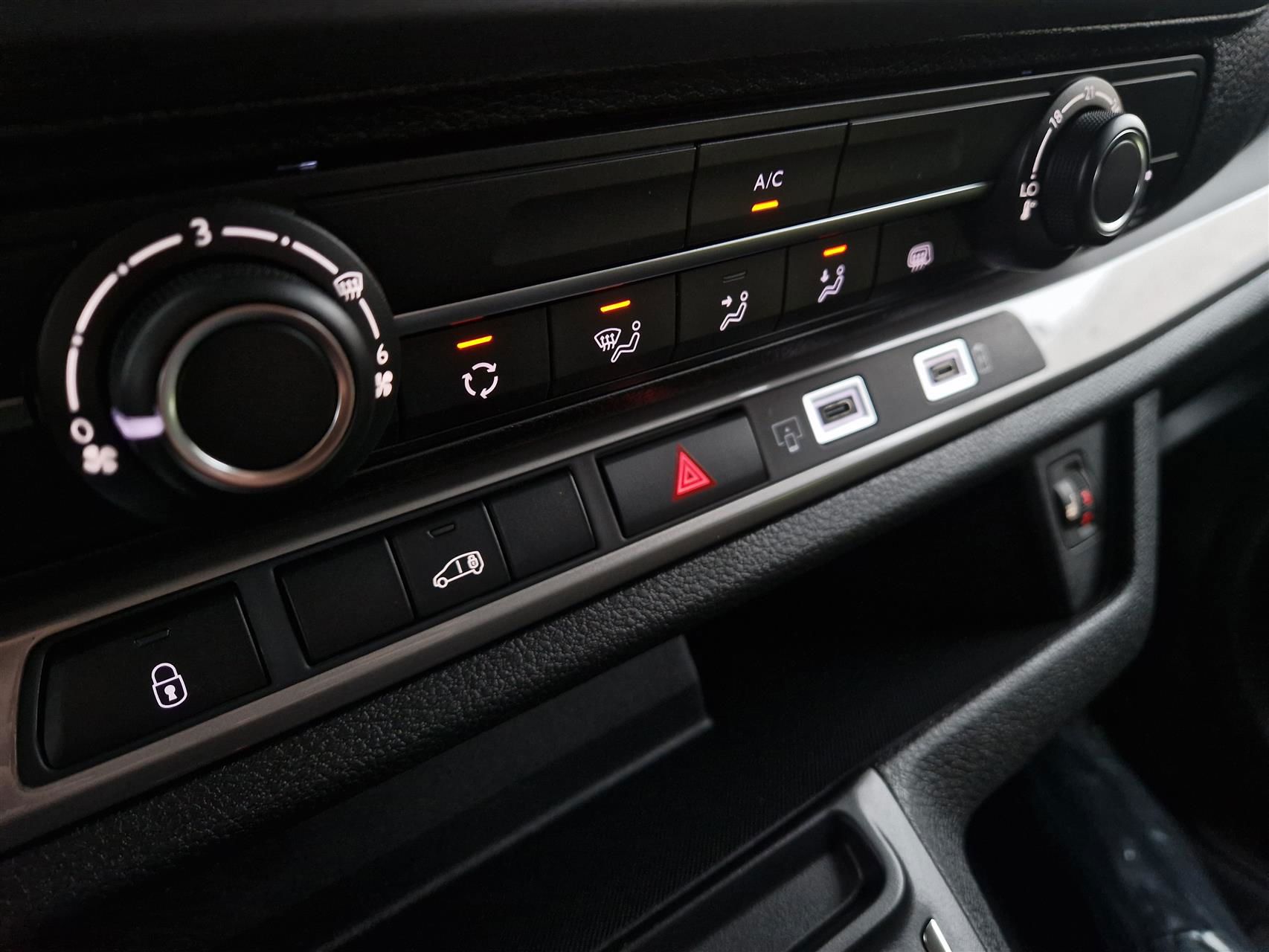 Billede af Toyota Proace 2.0D 144hk Long/To skydedøre aut. gear Comfort Master