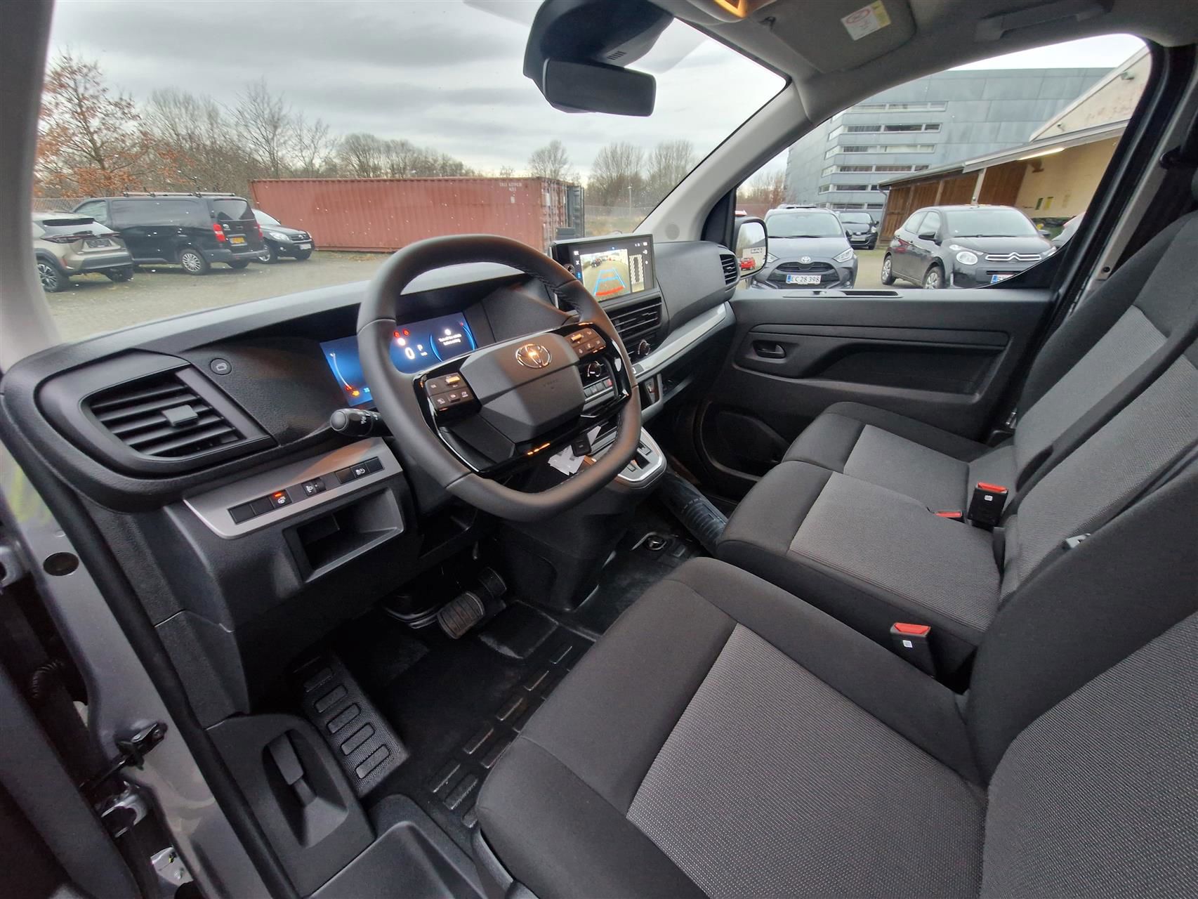 Billede af Toyota Proace 2.0D 144hk Long/To skydedøre aut. gear Comfort Master