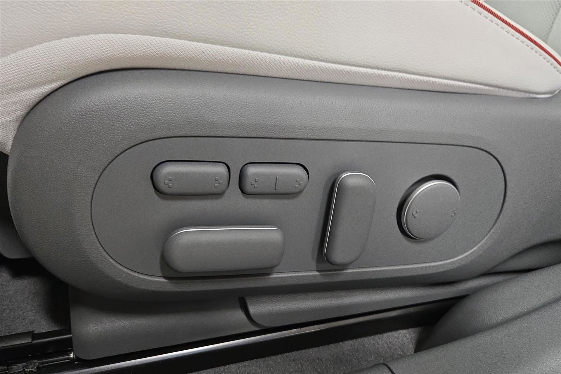 Billede af Hyundai Ioniq 5 Electric 77,4 kWh Ultimate 4WD 325HK 5d Aut.