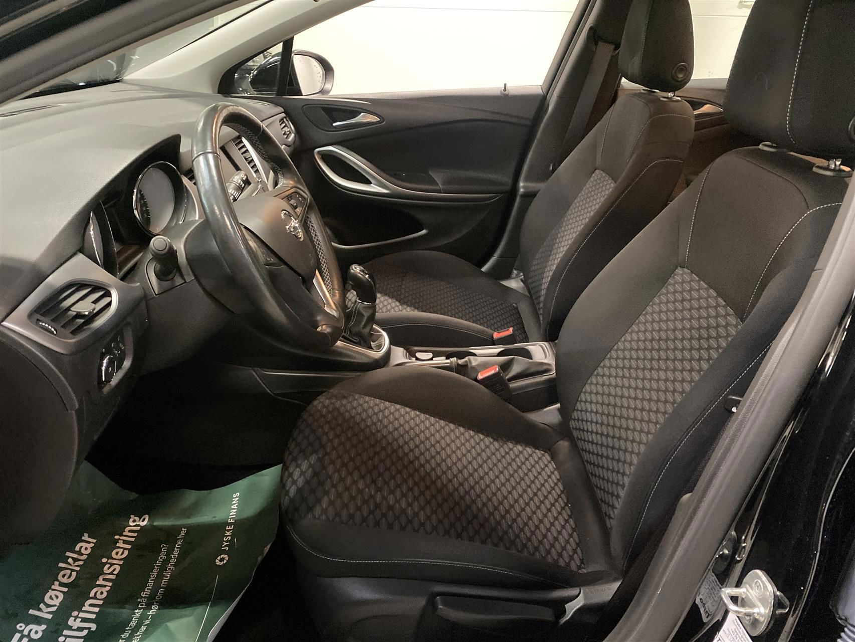 Billede af Opel Astra Sports Tourer 1,2 Turbo Edition+ 110HK Stc