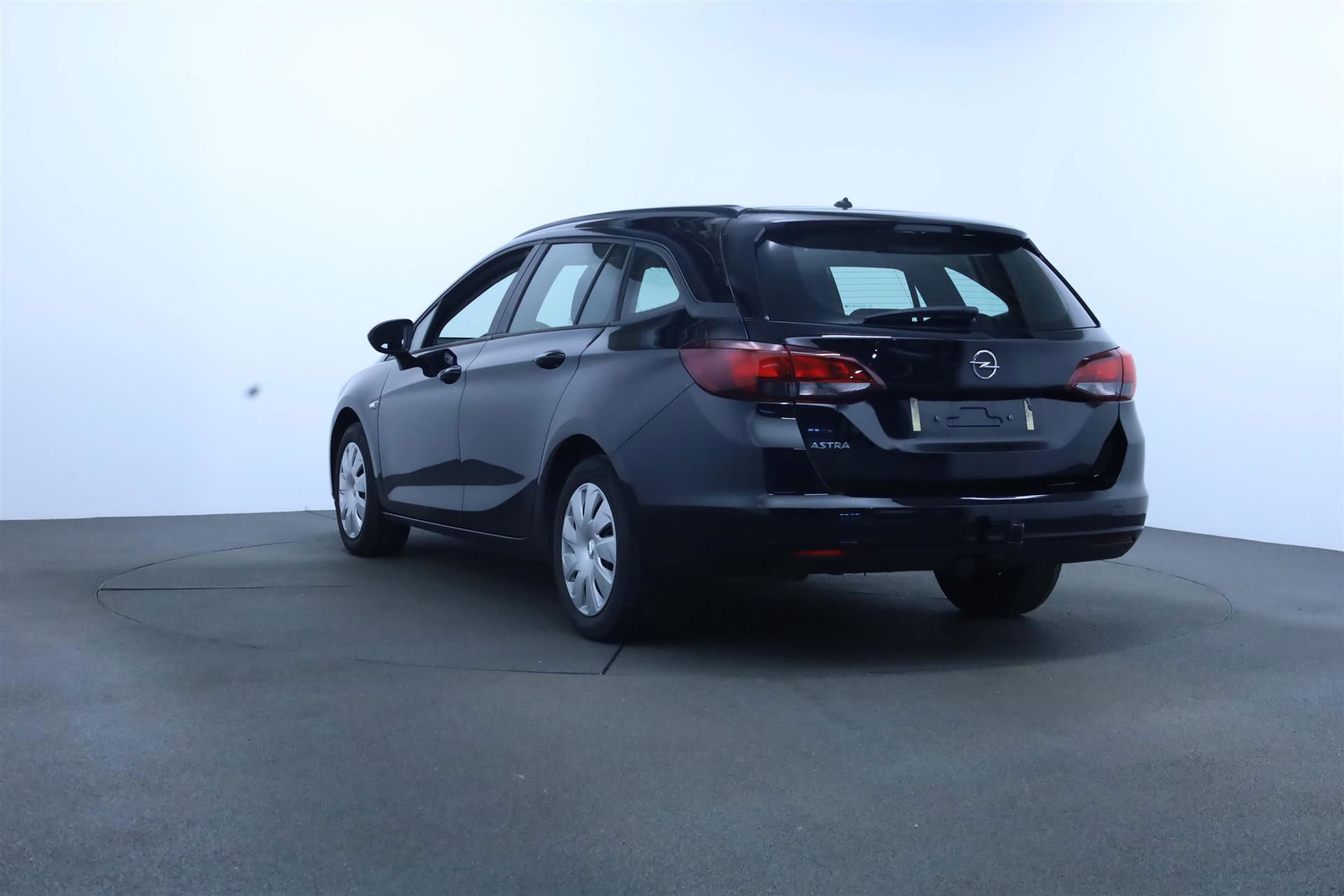 Billede af Opel Astra Sports Tourer 1,2 Turbo Edition+ 110HK Stc