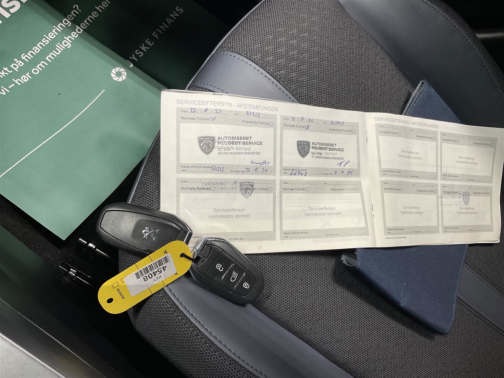 Billede af Peugeot 2008 1,2 PureTech Allure Pack 130HK 5d