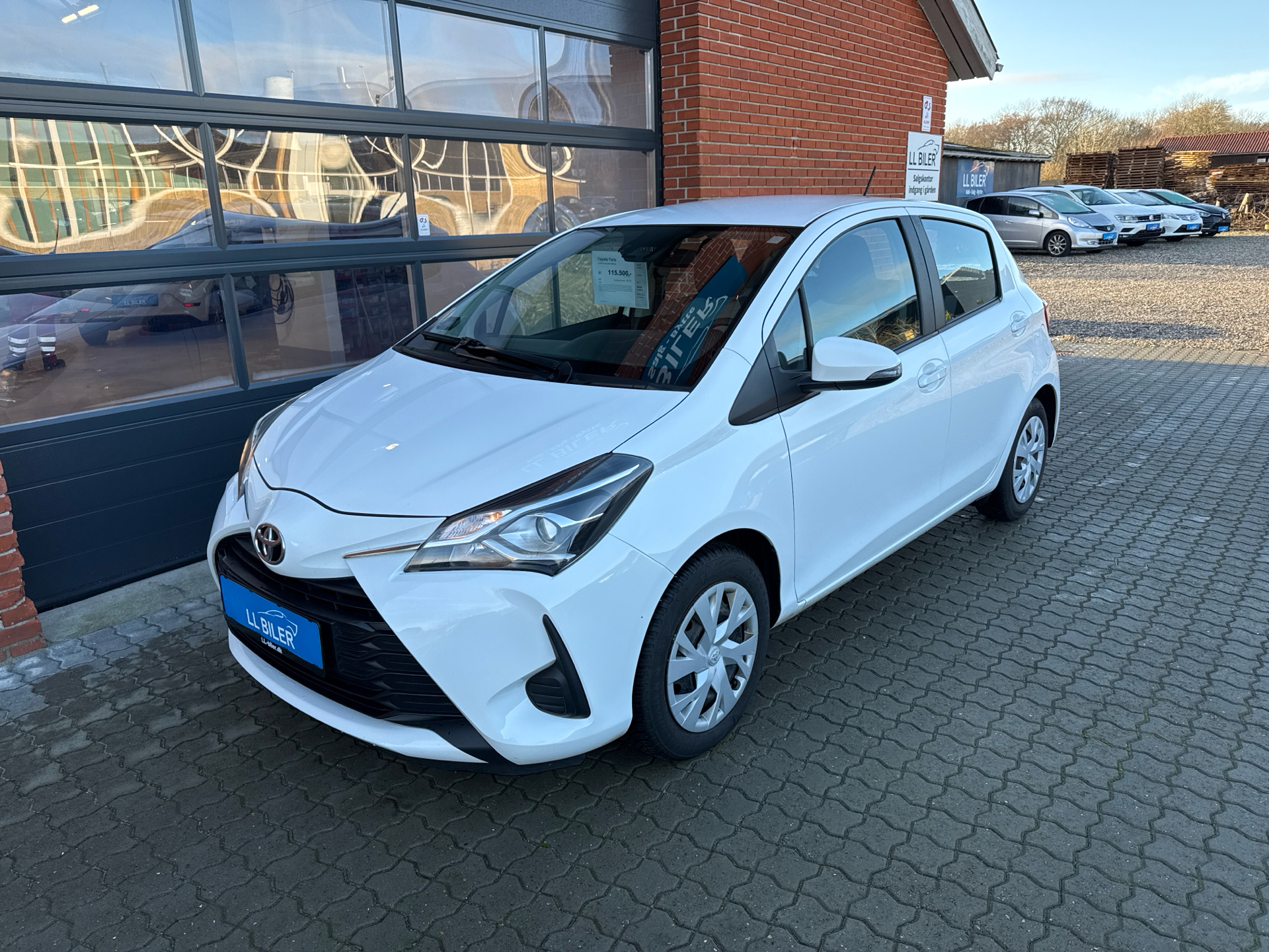 Billede af Toyota Yaris 1,0 VVT-I T2 Comfort 72HK 5d