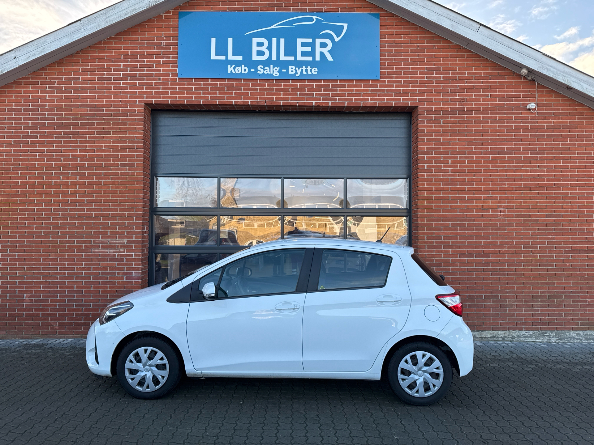 Billede af Toyota Yaris 1,0 VVT-I T2 Comfort 72HK 5d