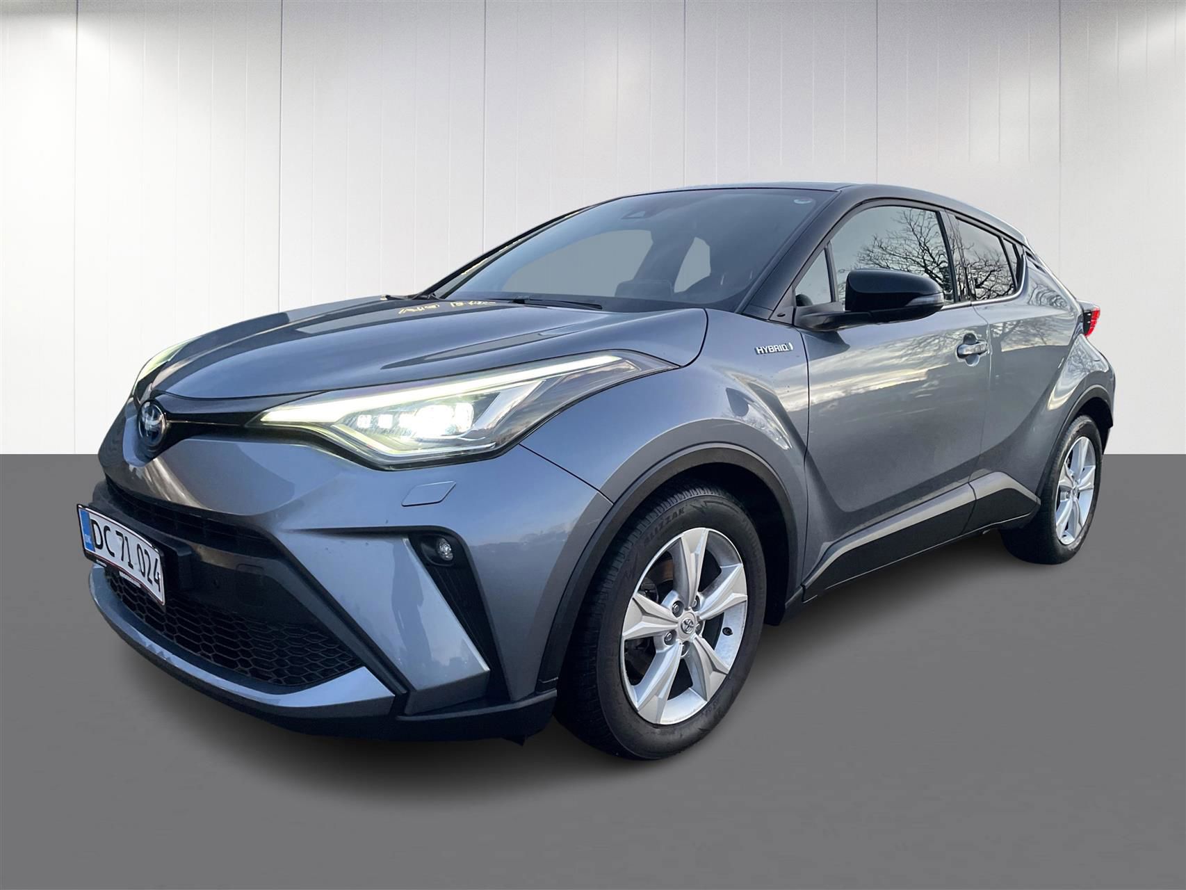 Billede af Toyota C-HR 2,0 Hybrid C-LUB Premium Multidrive S 184HK 5d Aut.