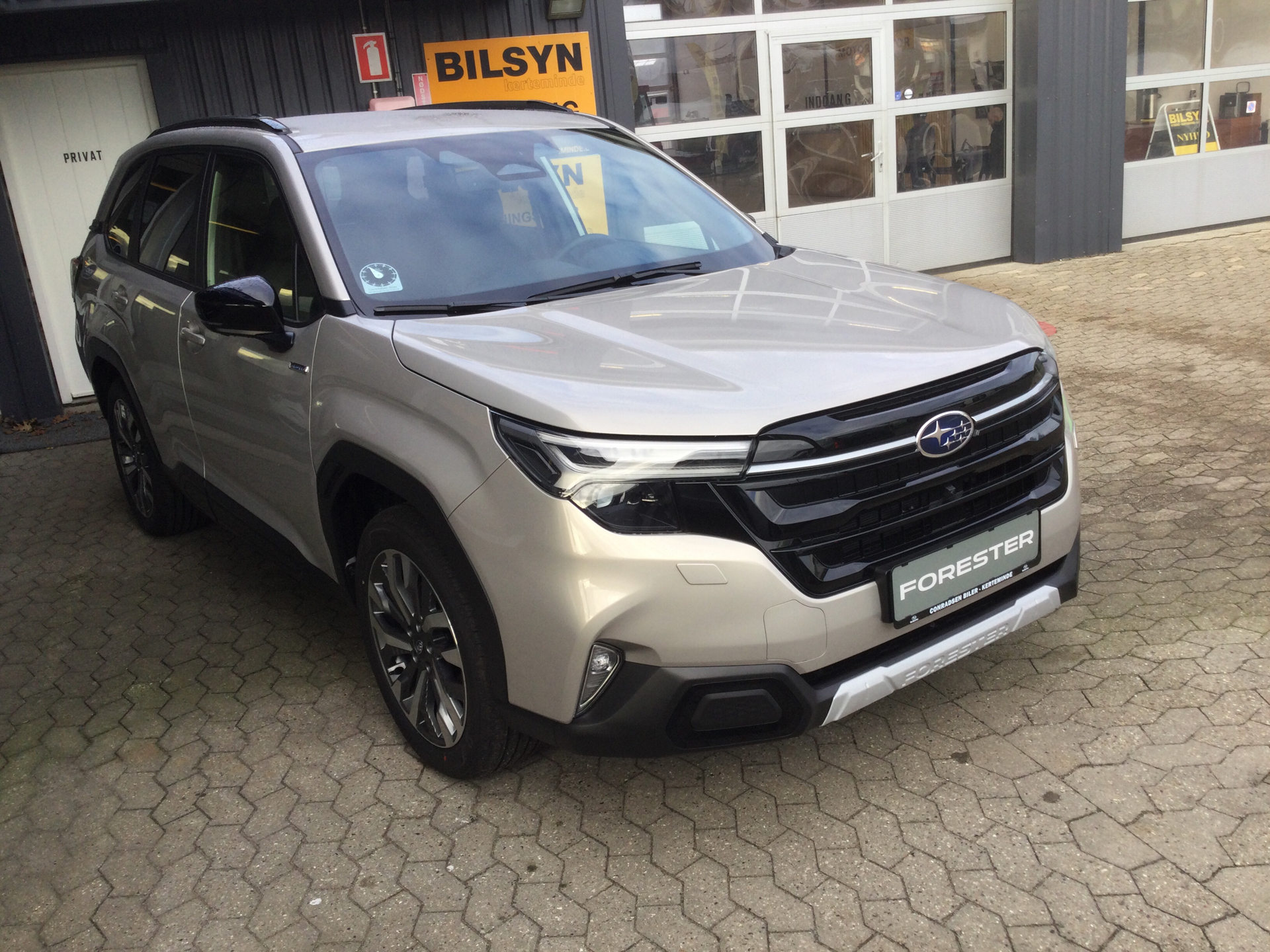 Billede af Subaru Forester 2,0 e-Boxer Limited AWD Lineartronic 136HK 5d Aut.