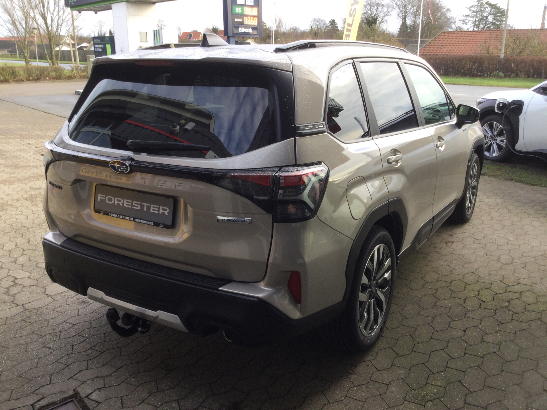 Billede af Subaru Forester 2,0 e-Boxer Limited AWD Lineartronic 136HK 5d Aut.