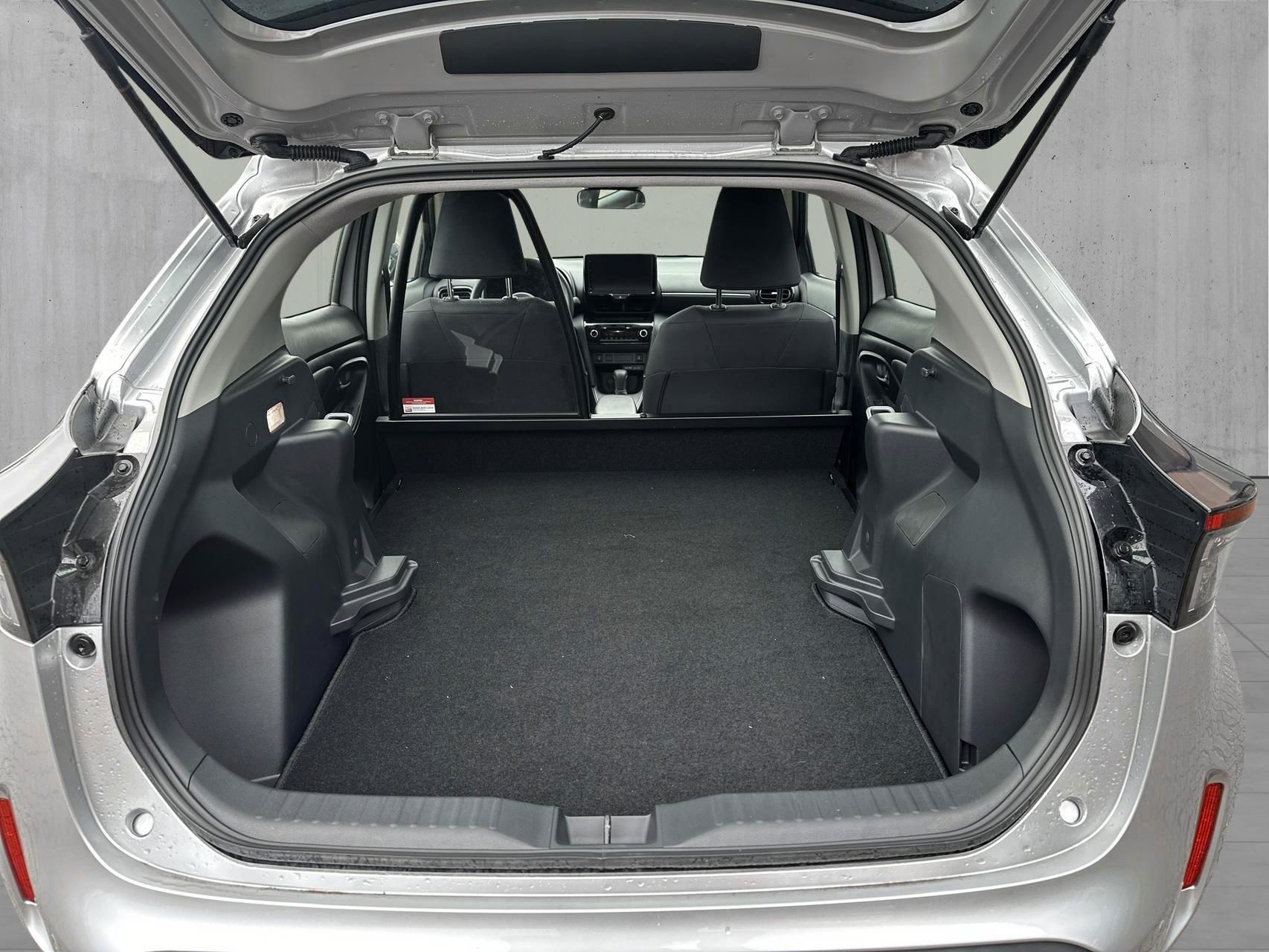 Billede af Toyota Yaris Cross 1,5 Hybrid Active Safety 116HK 5d Trinl. Gear