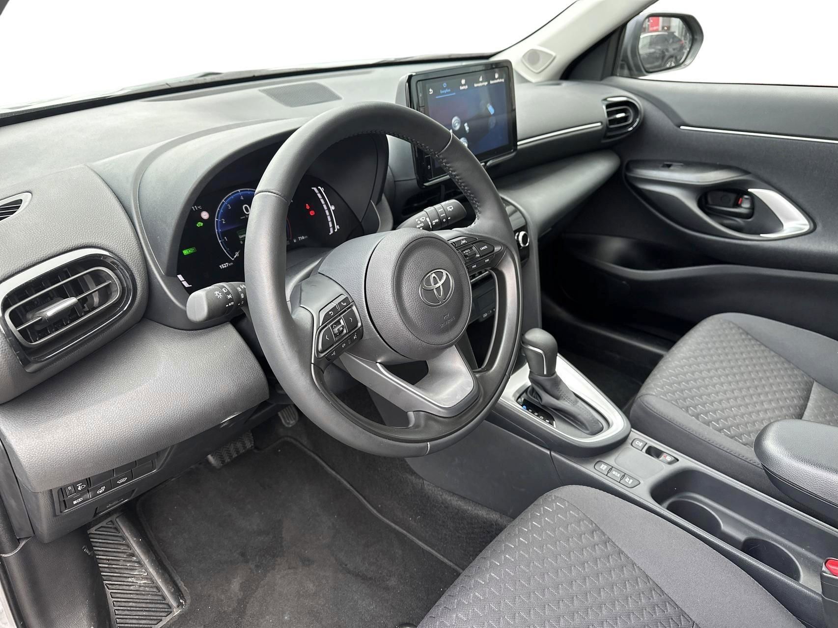 Billede af Toyota Yaris Cross 1,5 Hybrid Active Safety 116HK 5d Trinl. Gear