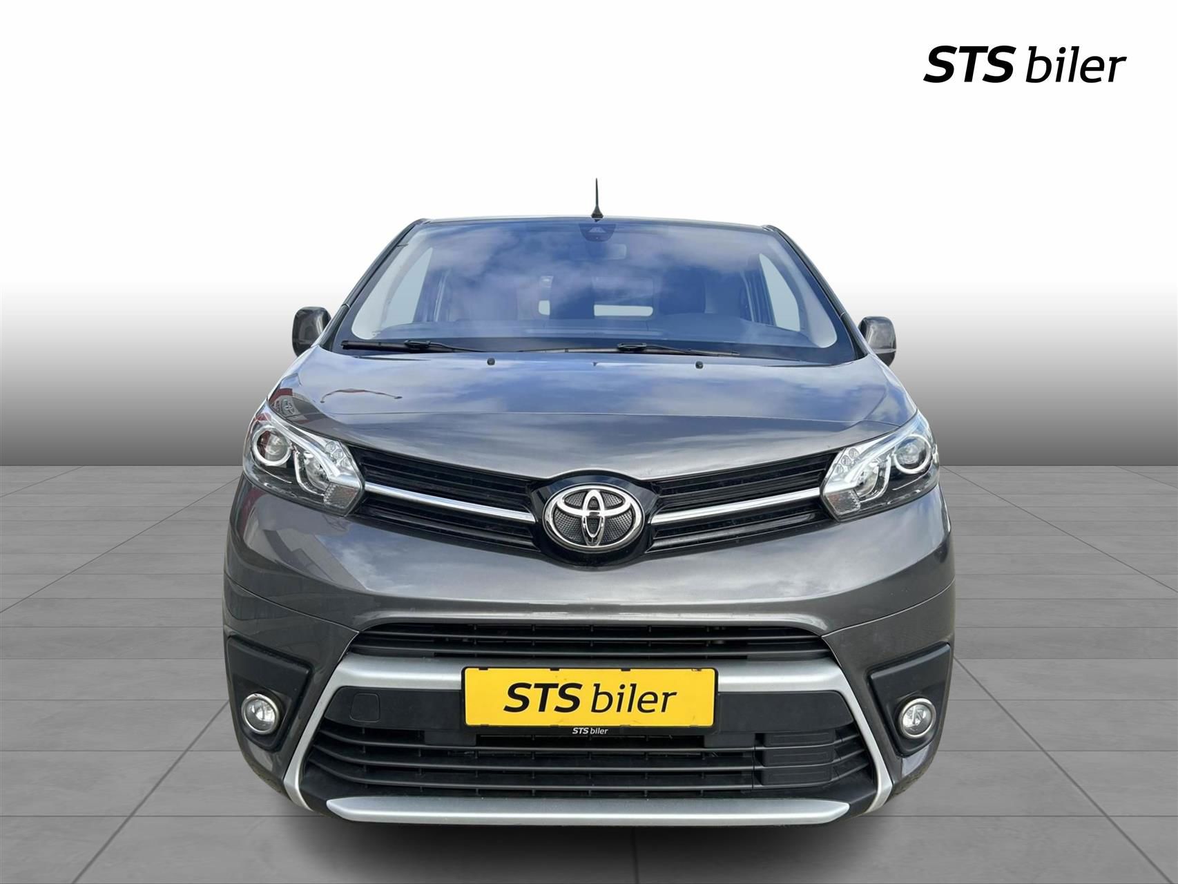 Billede af Toyota Proace Long 2,0 D Comfort Master+ m/ bagklap (Proace 180) 177HK Van 8g Aut.