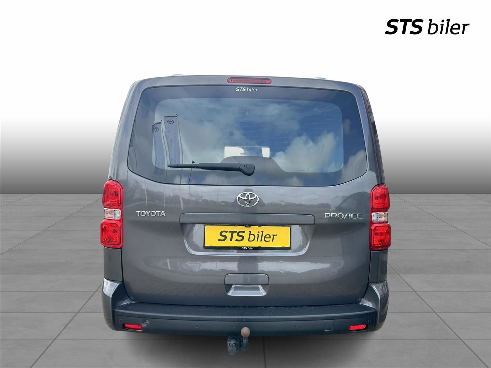 Billede af Toyota Proace Long 2,0 D Comfort Master+ m/ bagklap (Proace 180) 177HK Van 8g Aut.