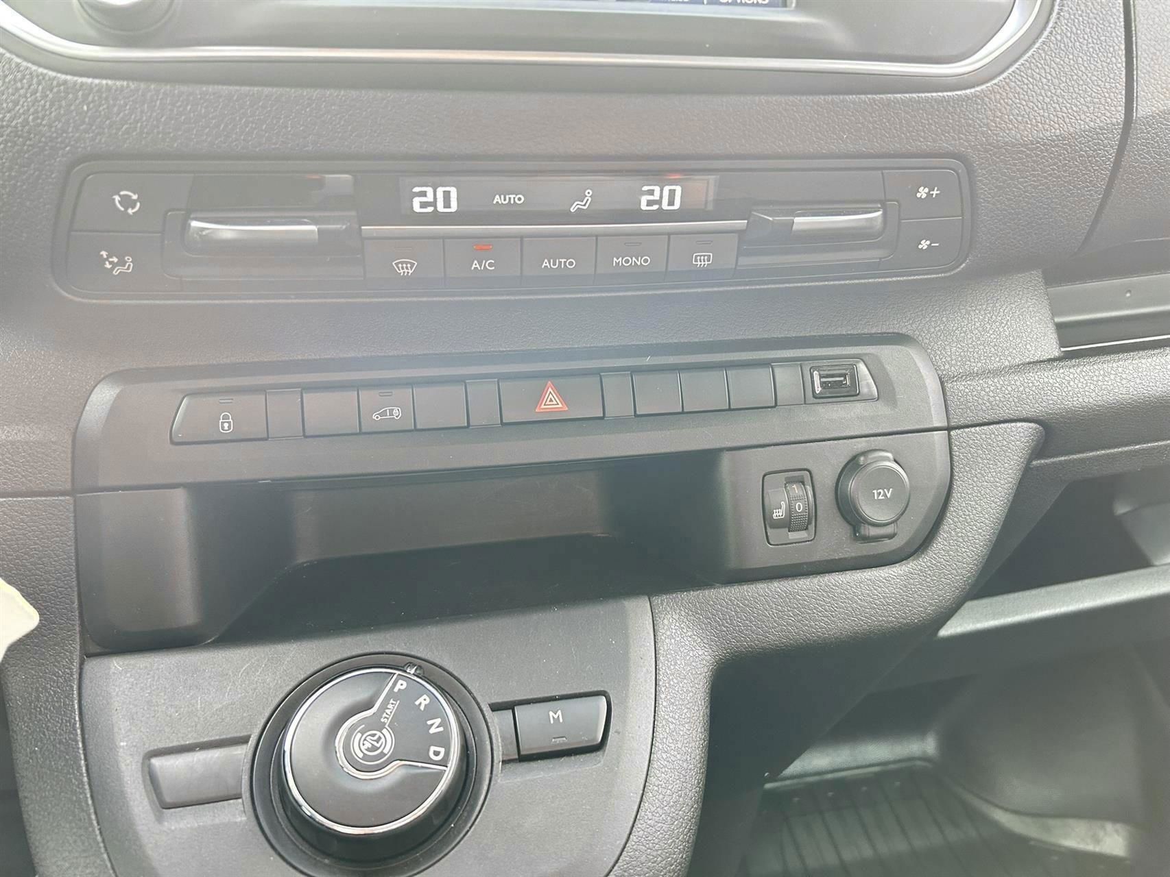 Billede af Toyota Proace Long 2,0 D Comfort Master+ m/ bagklap (Proace 180) 177HK Van 8g Aut.