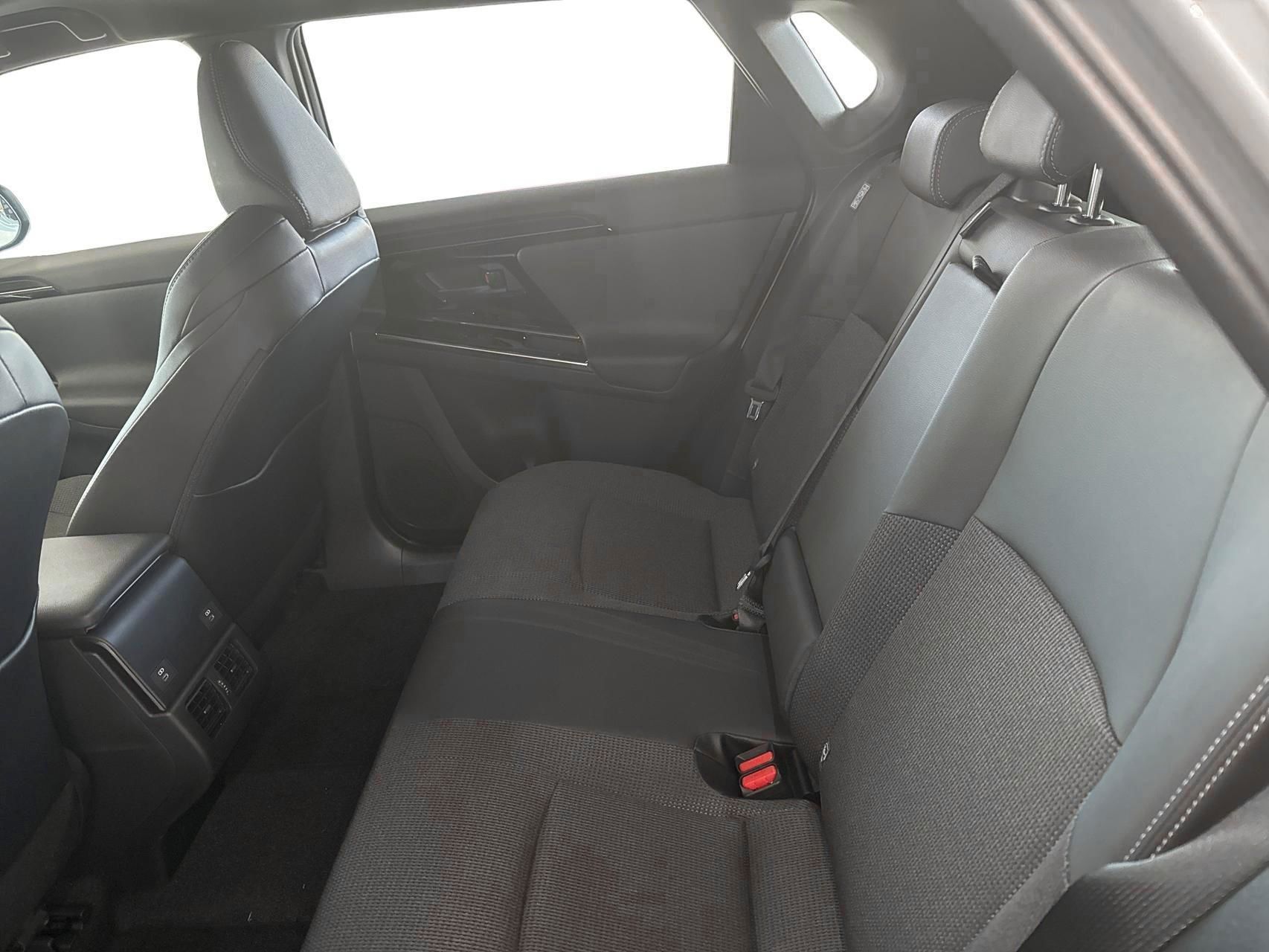 Billede af Toyota BZ4X EL Active Design AWD 218HK 5d Aut.