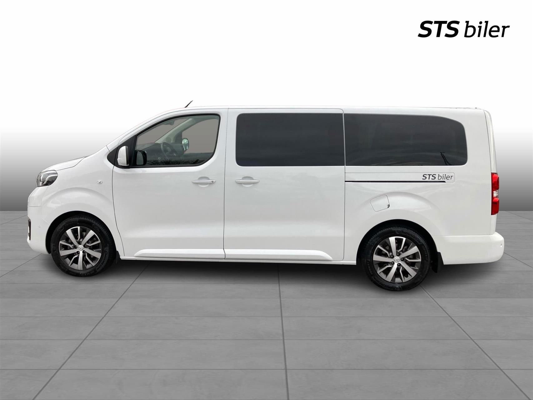 Billede af Toyota Proace Verso Long 2,0 D Family Dobb. Skydedør, bagklap 177HK 8g Aut.