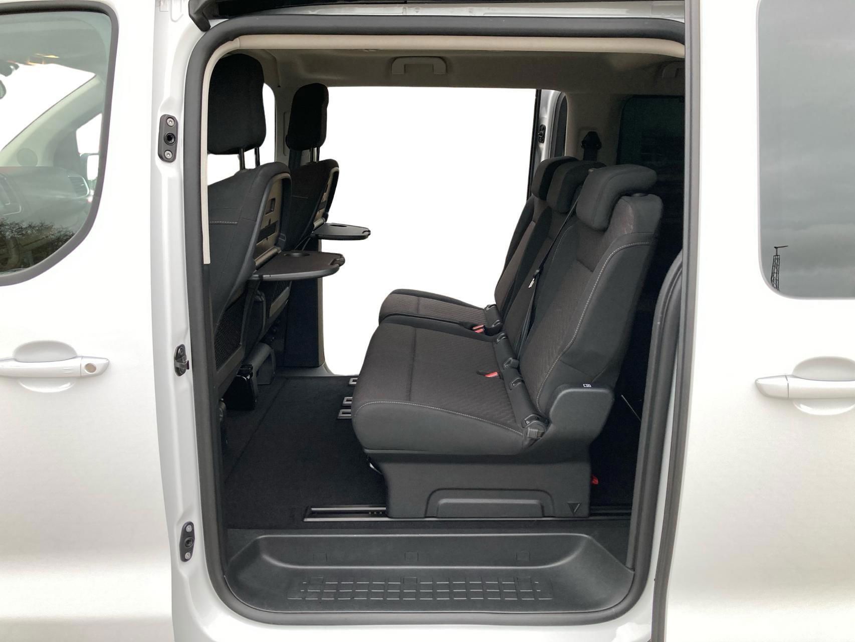 Billede af Toyota Proace Verso Long 2,0 D Family Dobb. Skydedør, bagklap 177HK 8g Aut.