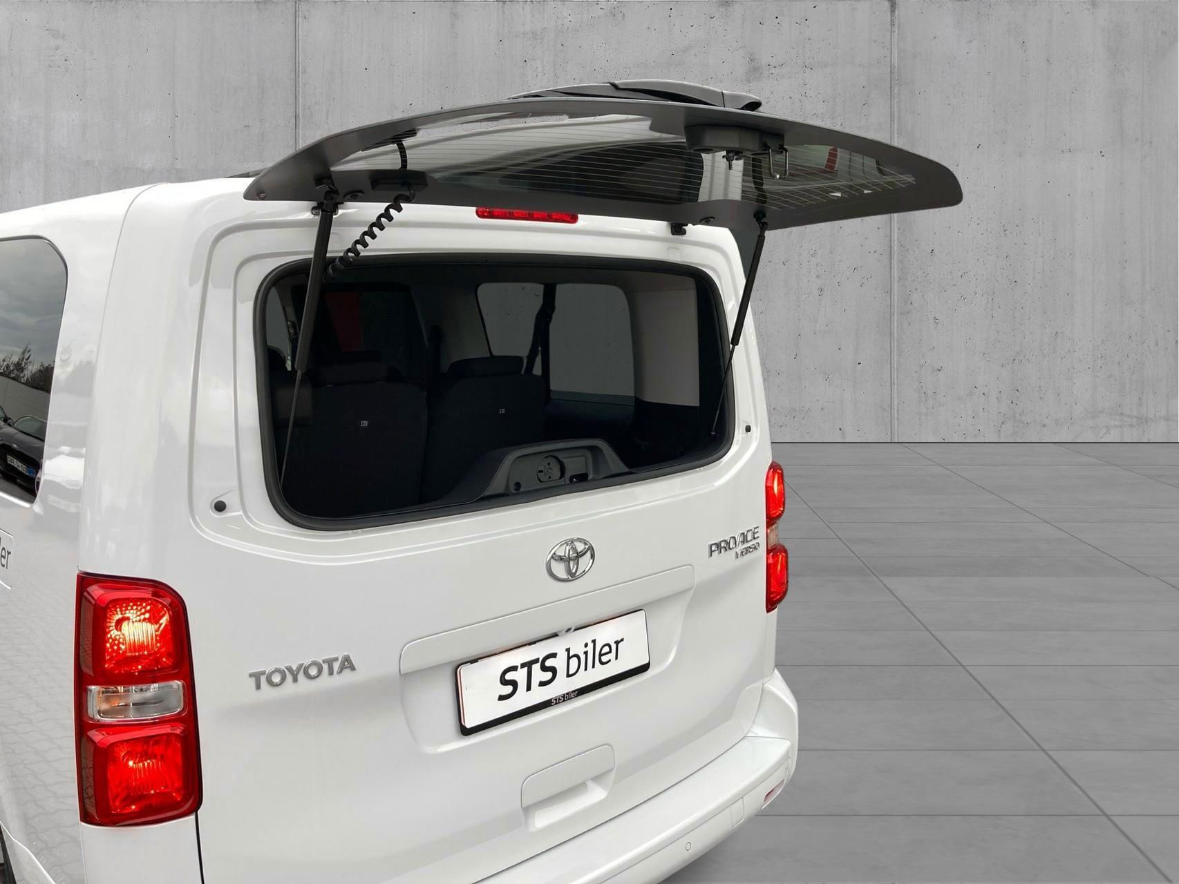Billede af Toyota Proace Verso Long 2,0 D Family Dobb. Skydedør, bagklap 177HK 8g Aut.