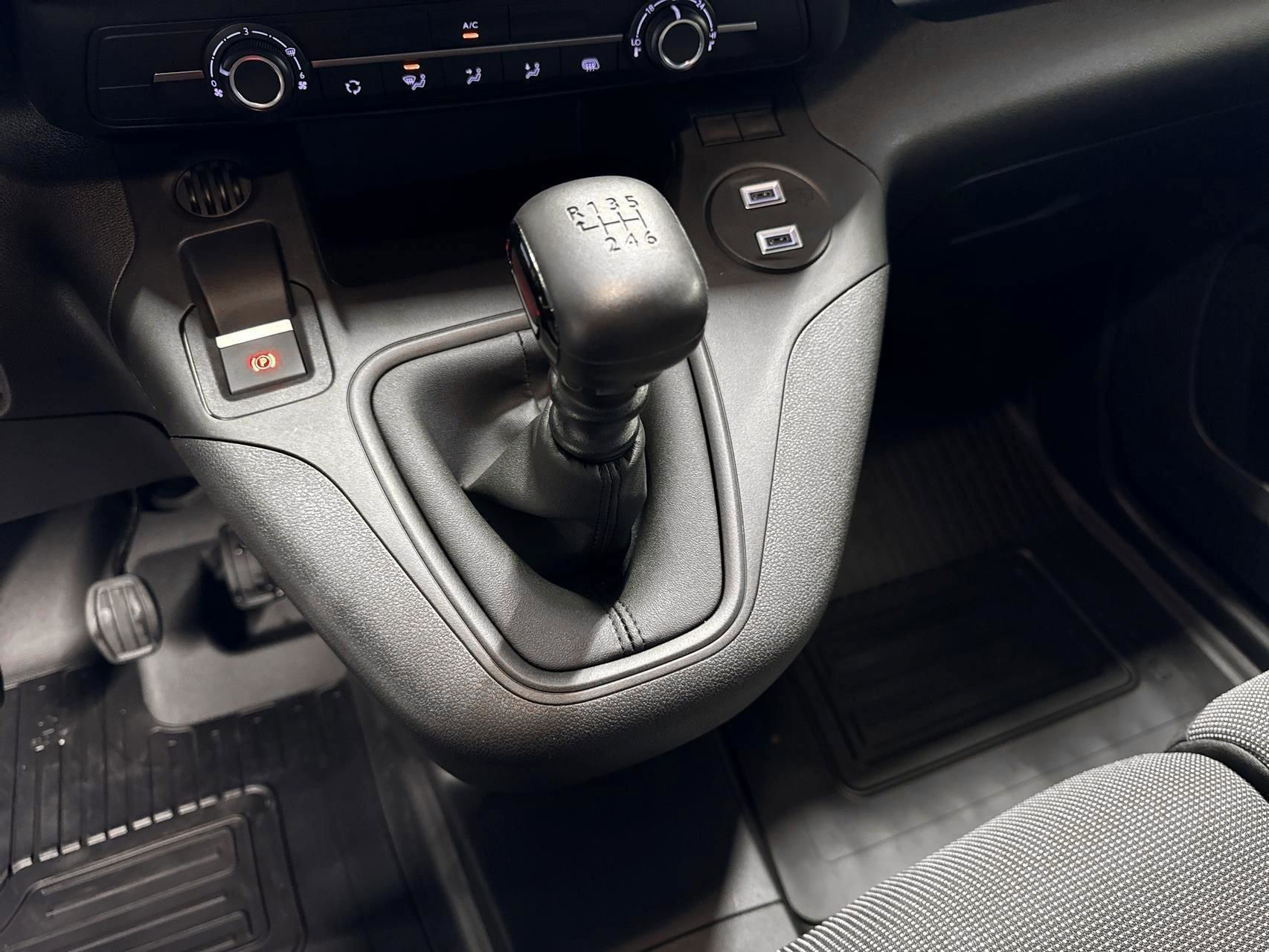 Billede af Toyota Proace City Long 1,5 D Comfort Master To Skydedør 102HK Van