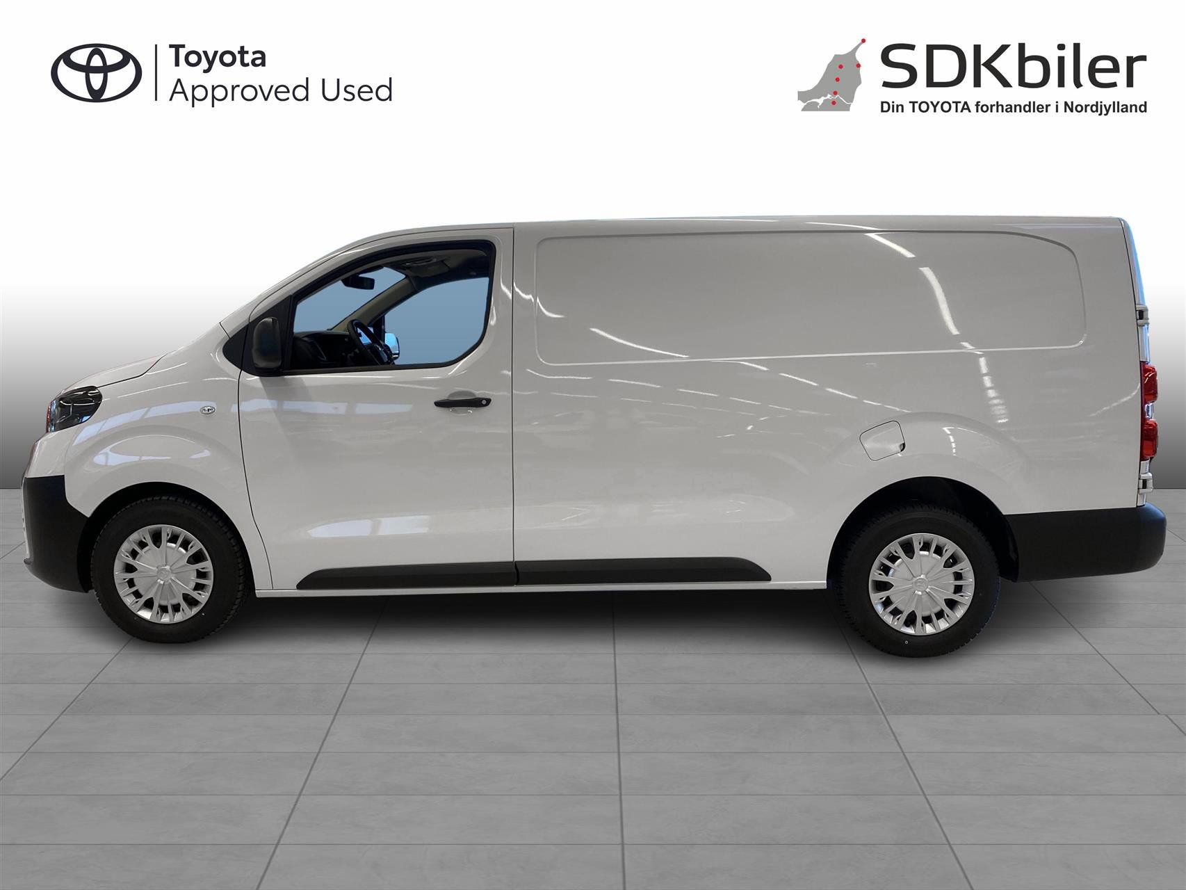 Billede af Toyota Proace Long 2,0 D Comfort Master m/Alm adskillelse - SmartCargo 144HK Van 8g Aut.