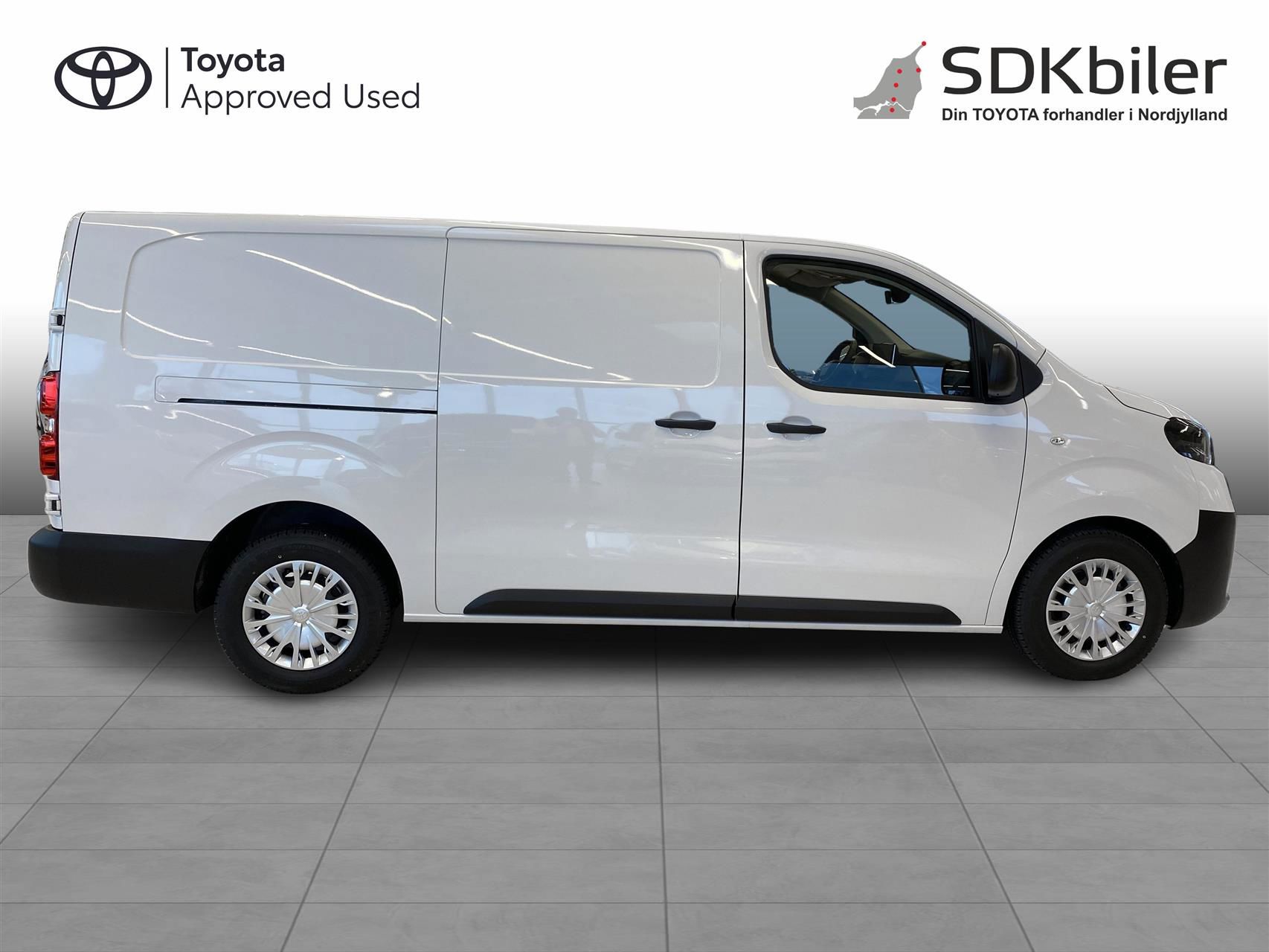 Billede af Toyota Proace Long 2,0 D Comfort Master m/Alm adskillelse - SmartCargo 144HK Van 8g Aut.